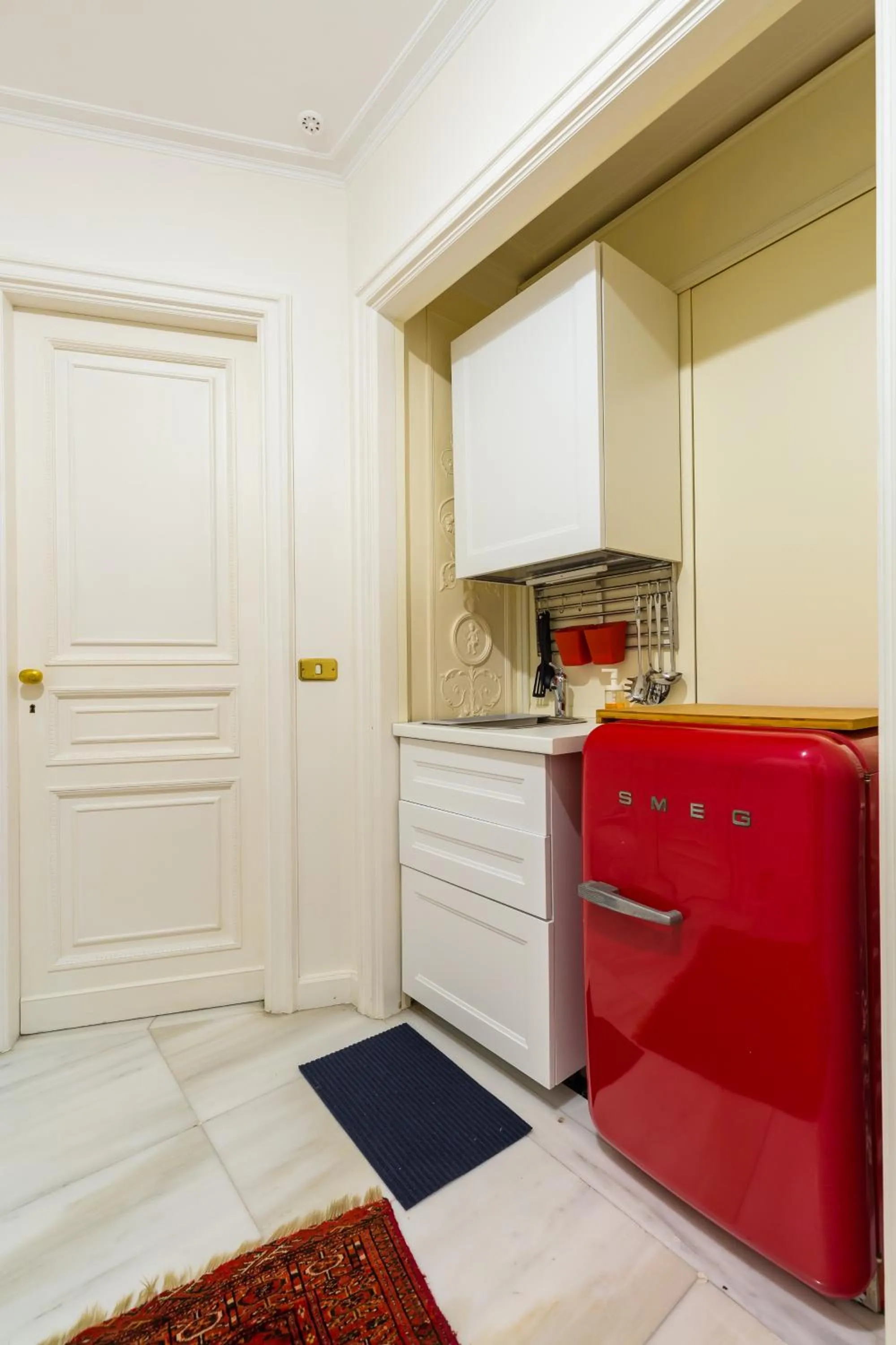 Kitchen or kitchenette in O-House Posillipo by Napoliapartments