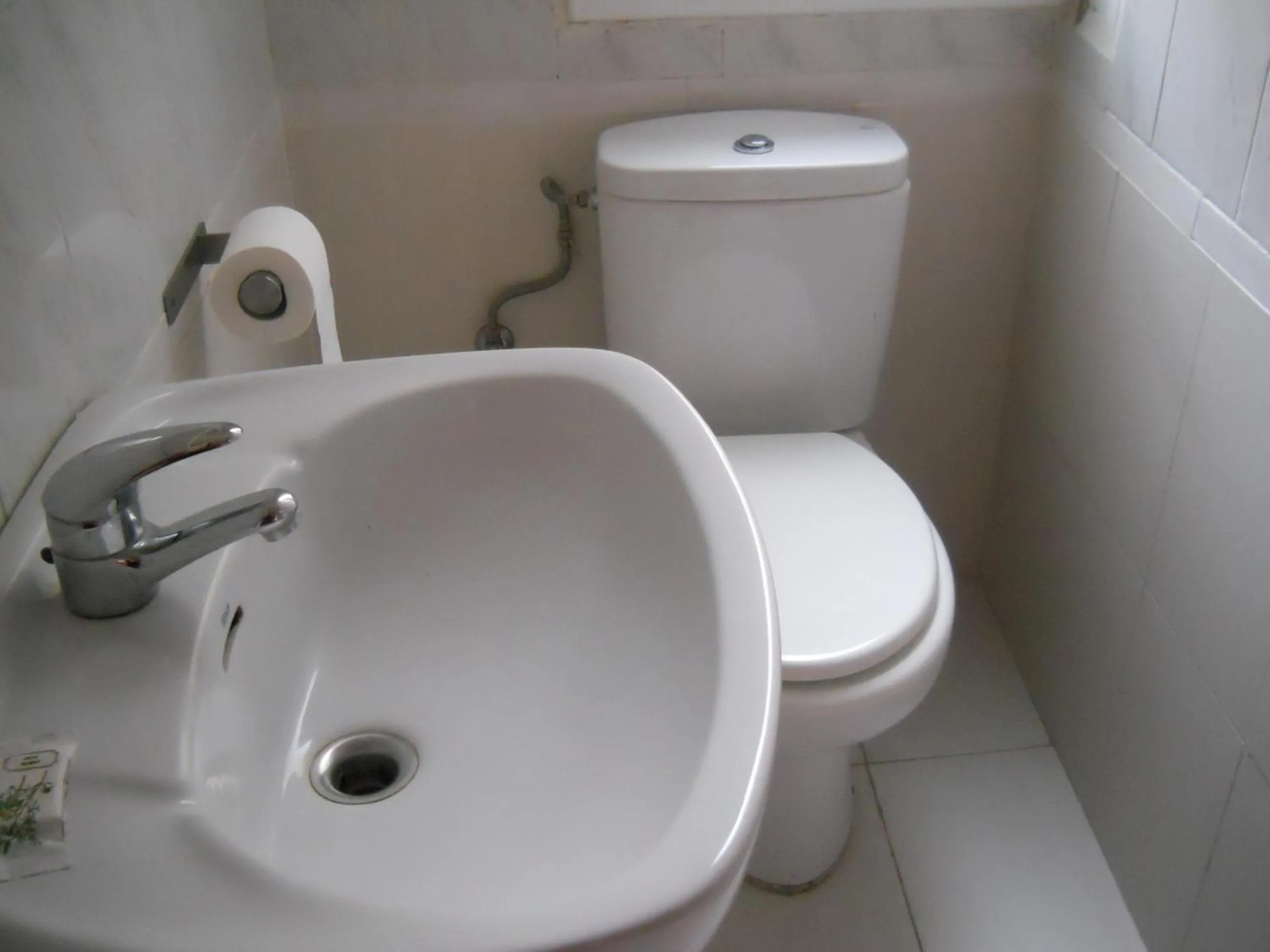 Toilet in Hostal River