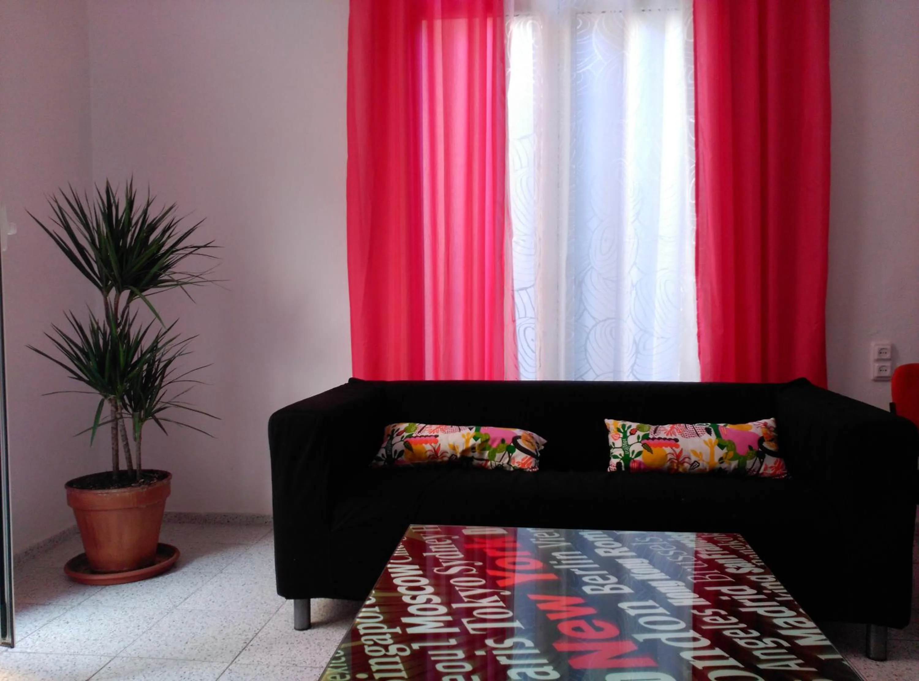 Living room in Hostal River