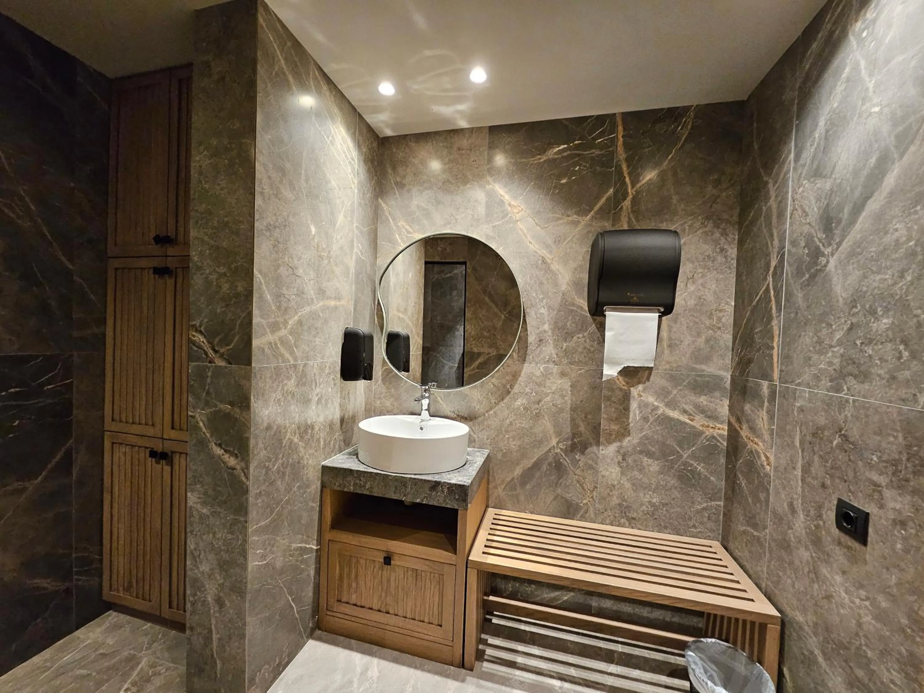Toilet in Petousis Hotel & Suites