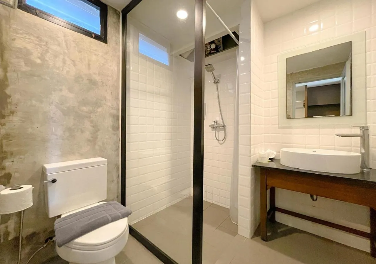 Shower in La Lune Beach Resort