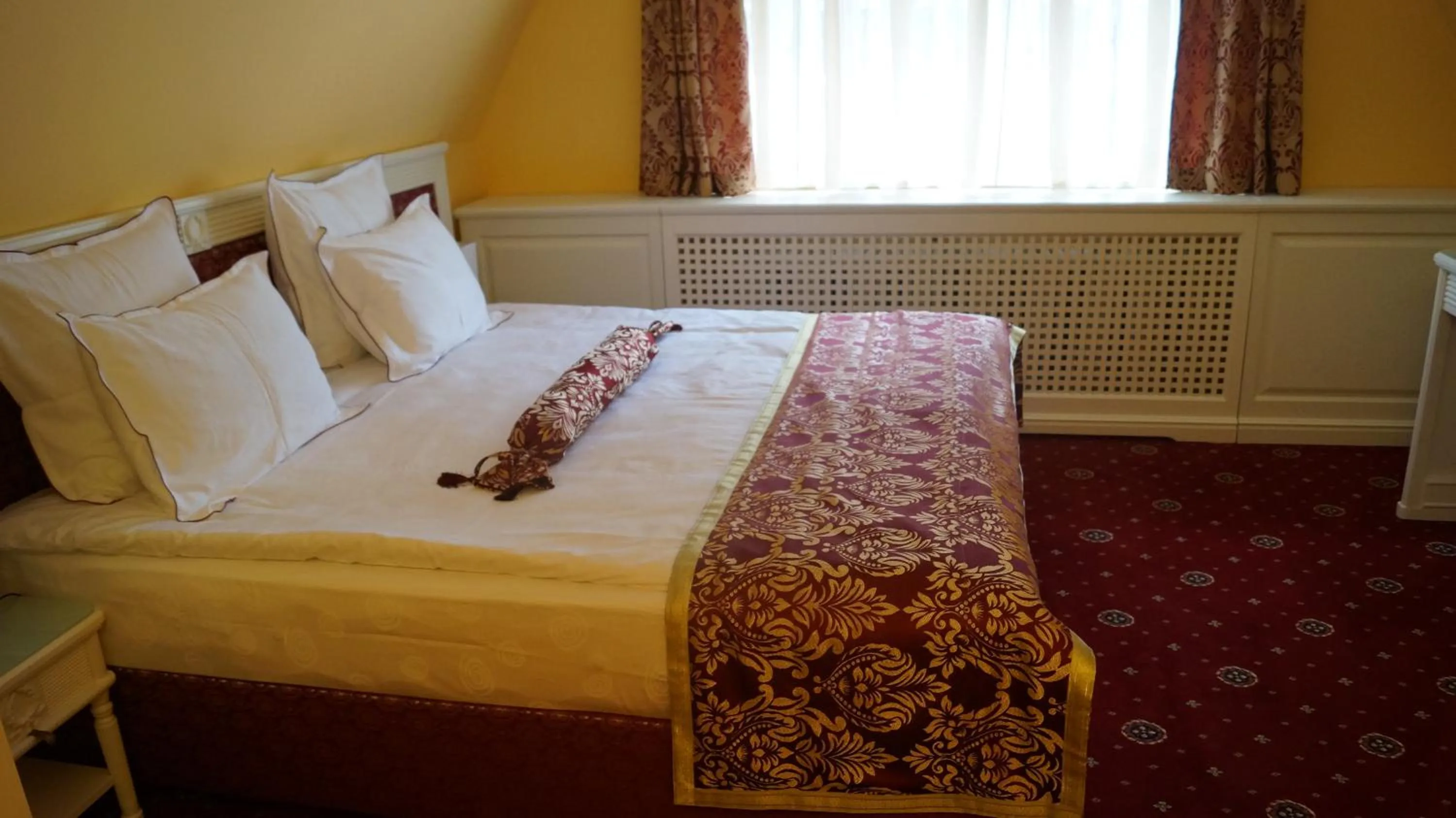 Bed in Complex La Tunuri - Vila Economat