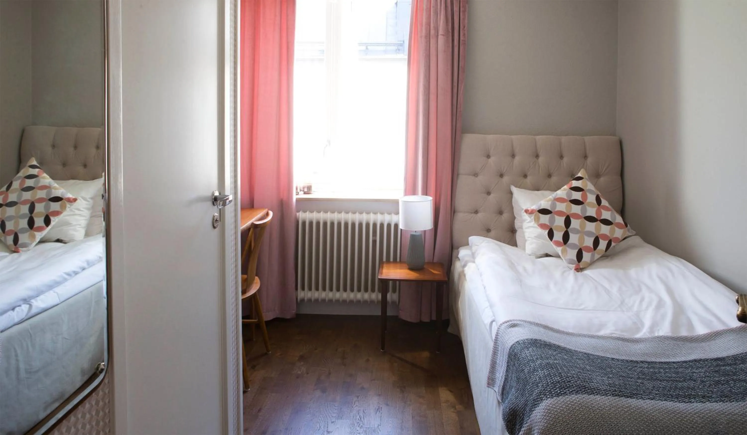 Bed in Hotell Blå Blom