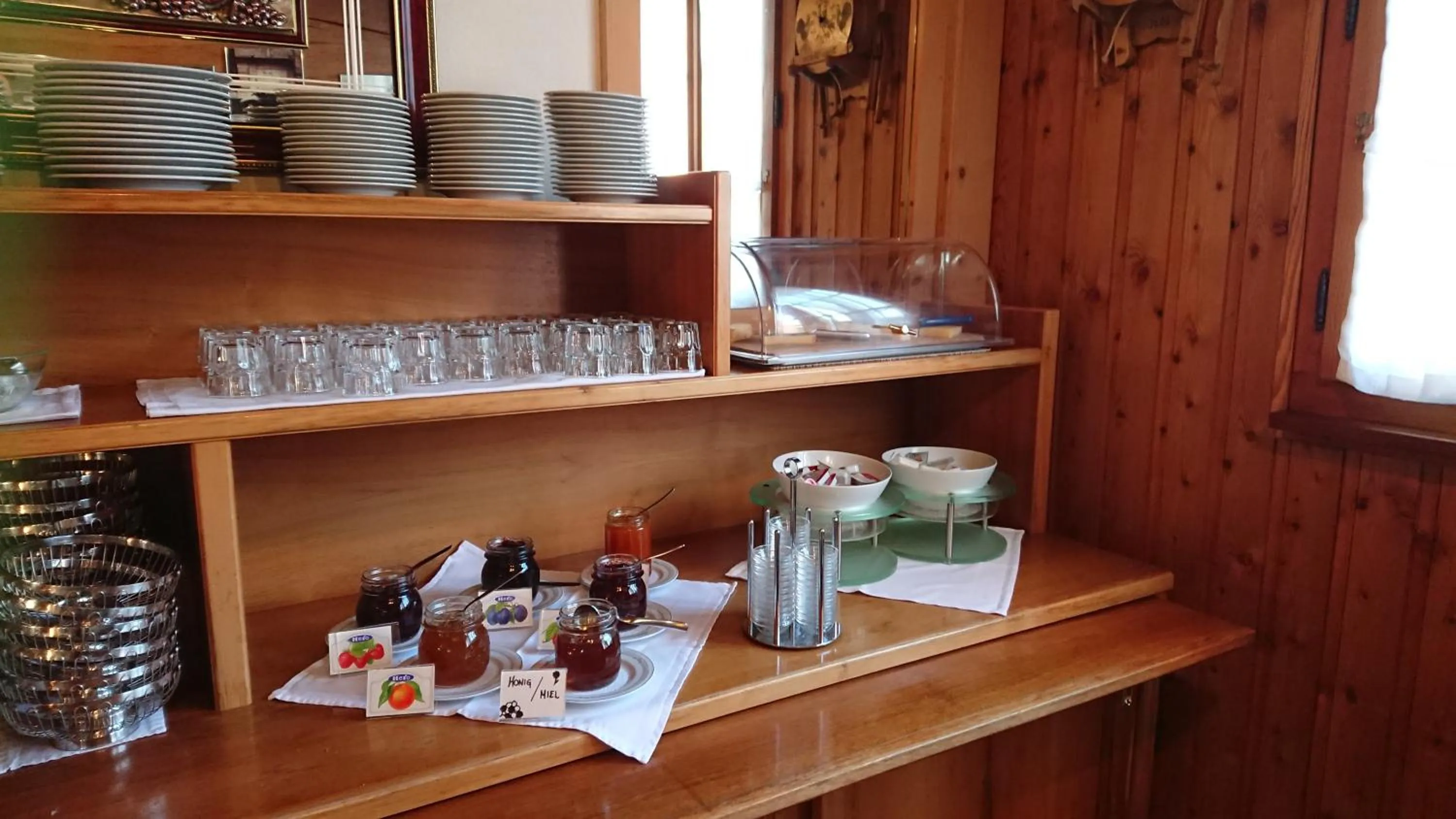 Buffet breakfast in Hotel Nufenen