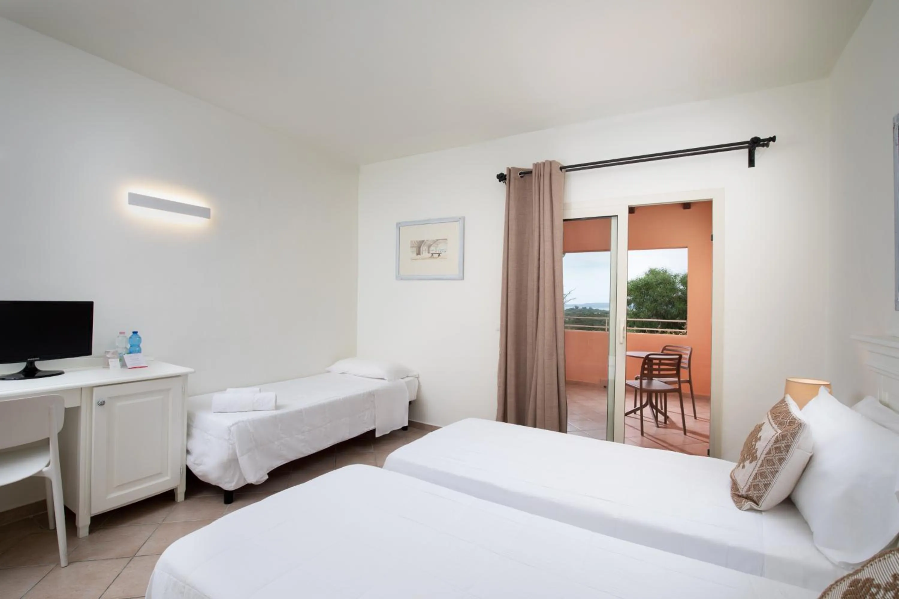 Bedroom, Bed in VOI Colonna Village