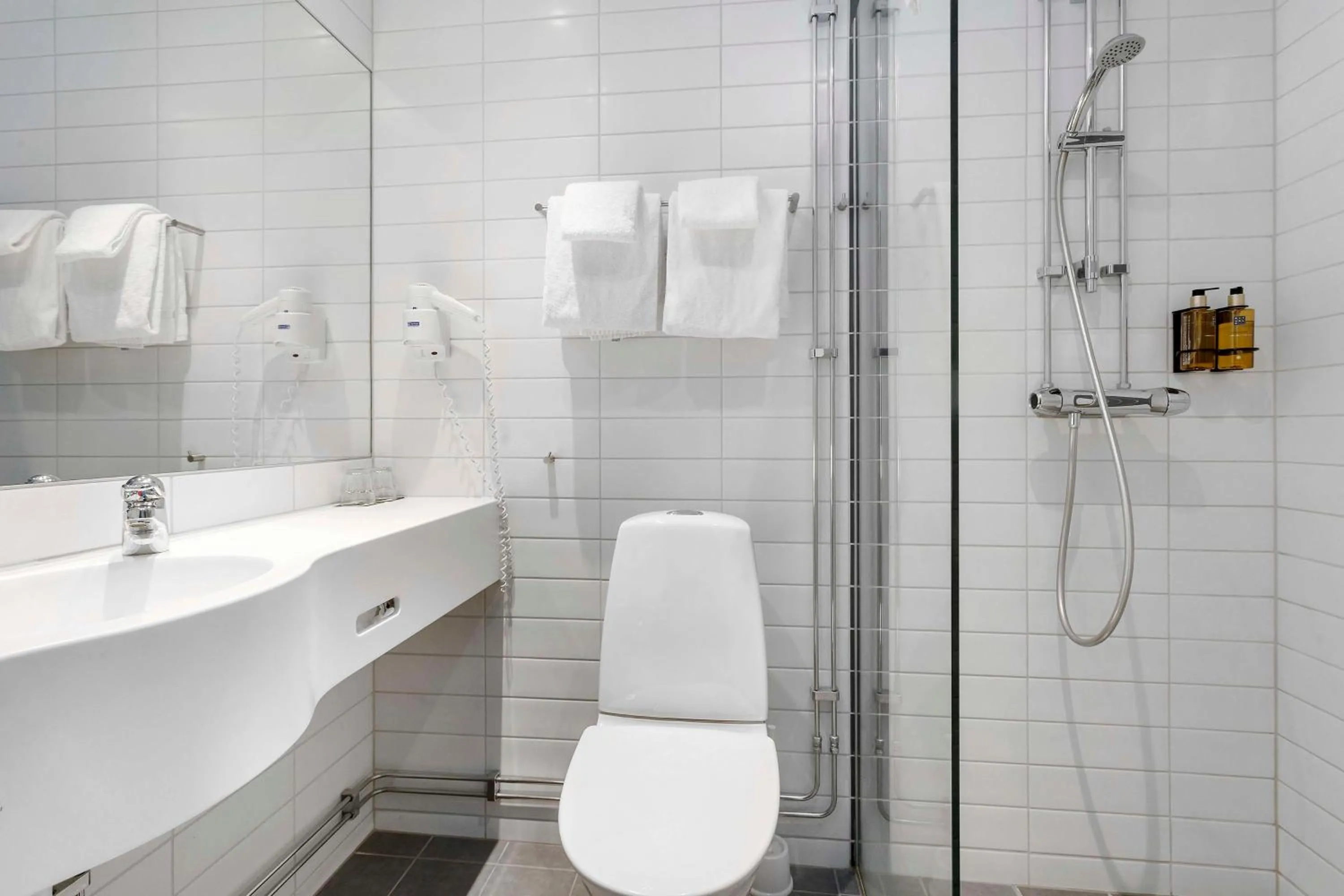 Bathroom in Best Western Hotel River C