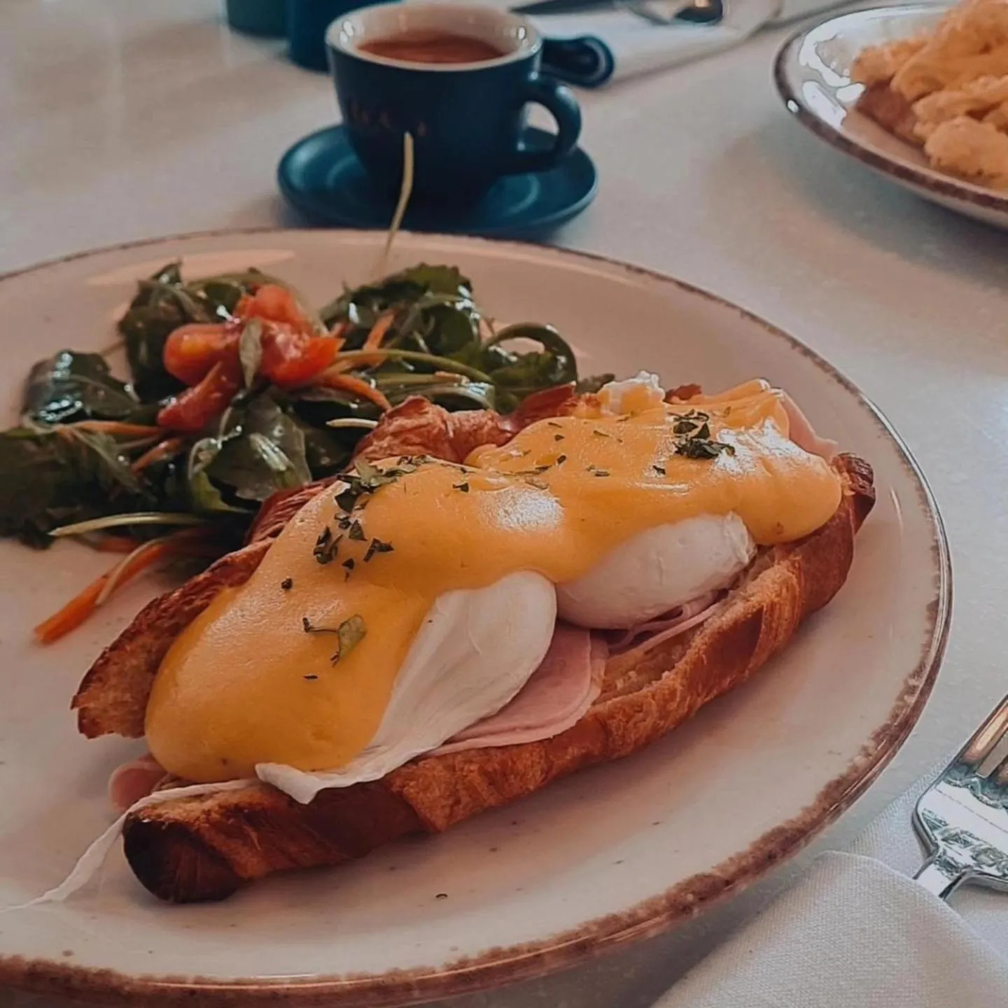 Restaurant/places to eat in Hotel Cherica