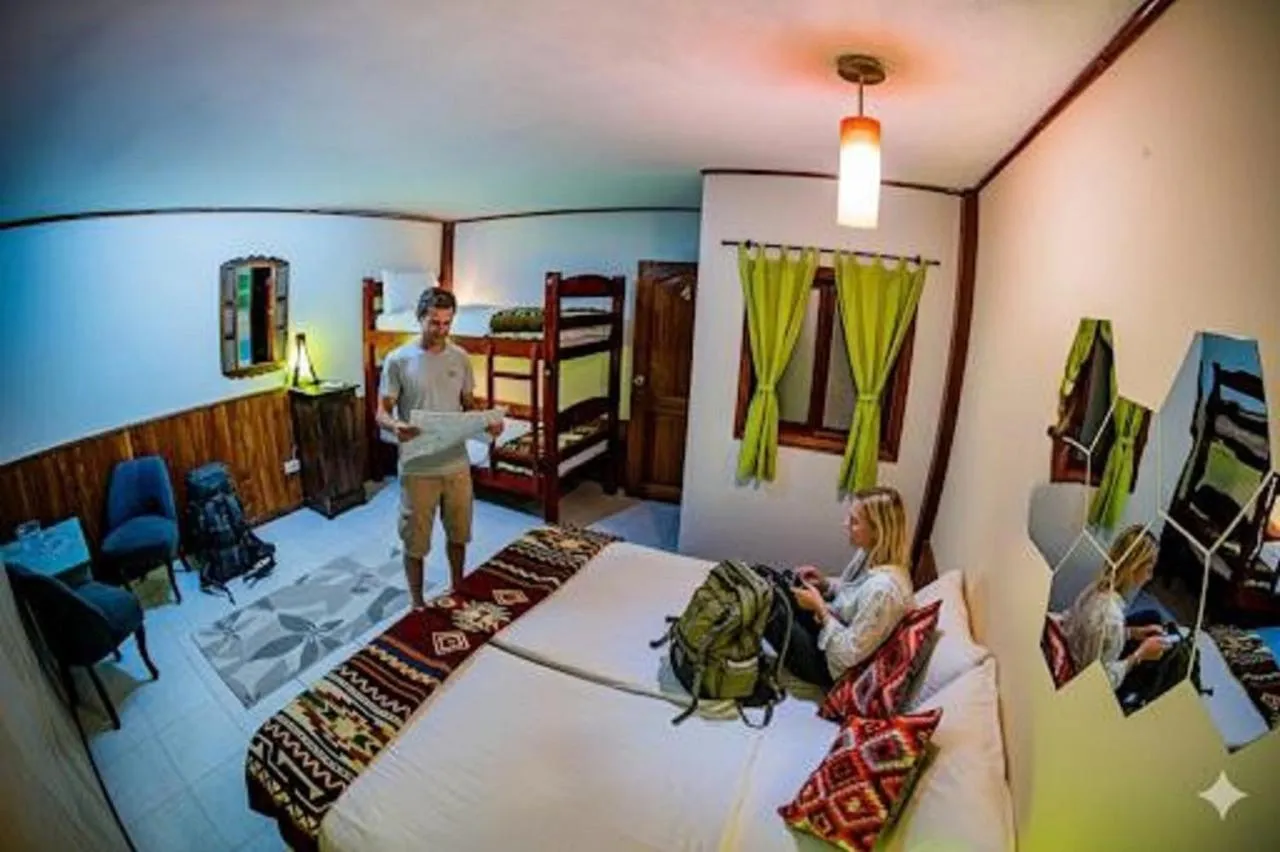 People, Bed in La Casa del Molino Blanco B&B