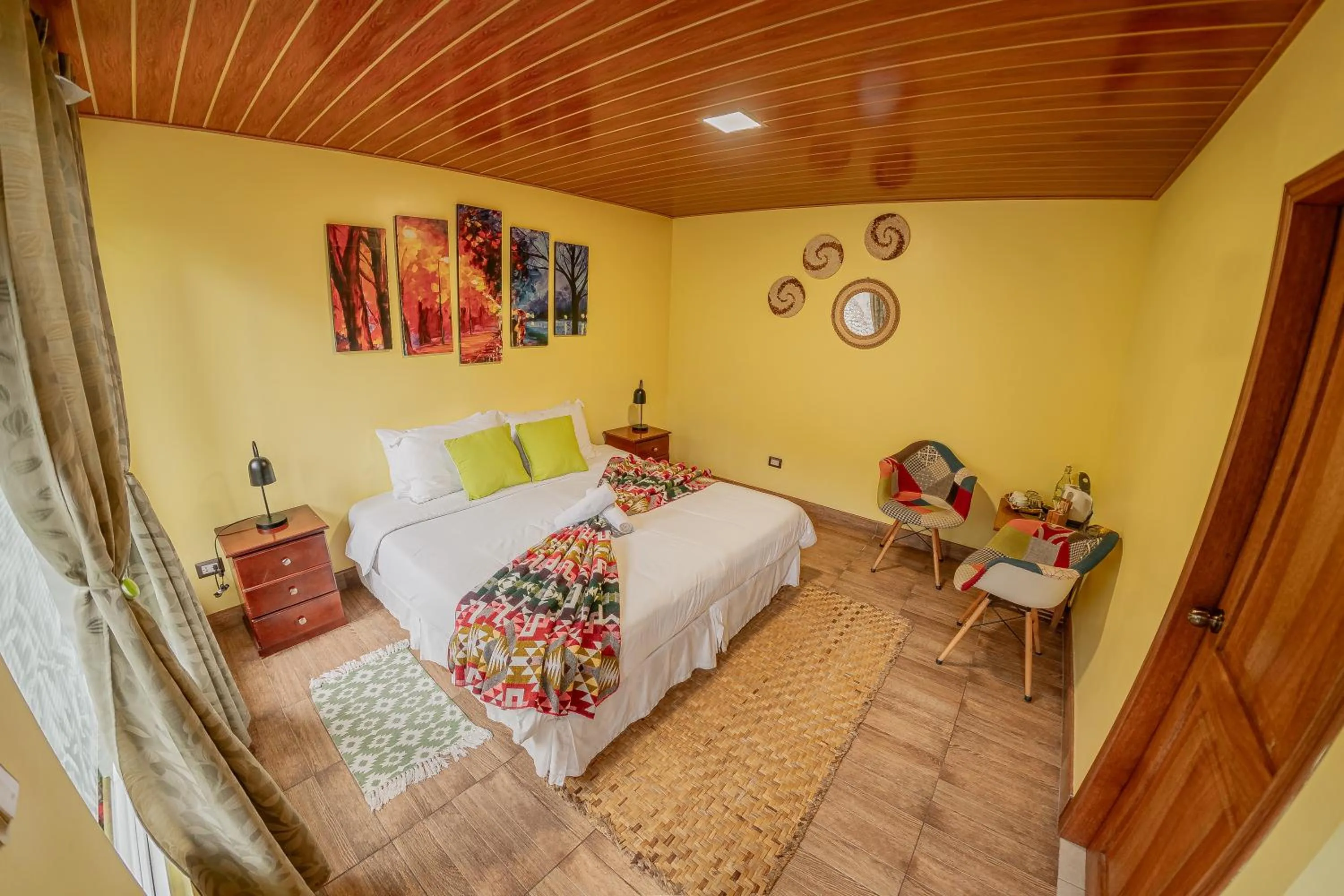 Photo of the whole room, Bed in La Casa del Molino Blanco B&B