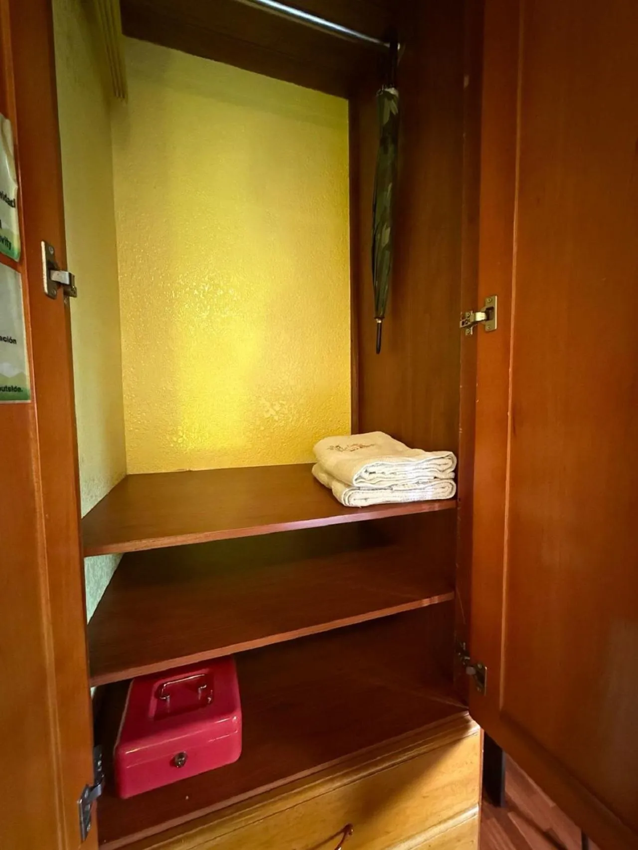 Photo of the whole room in La Casa del Molino Blanco B&B