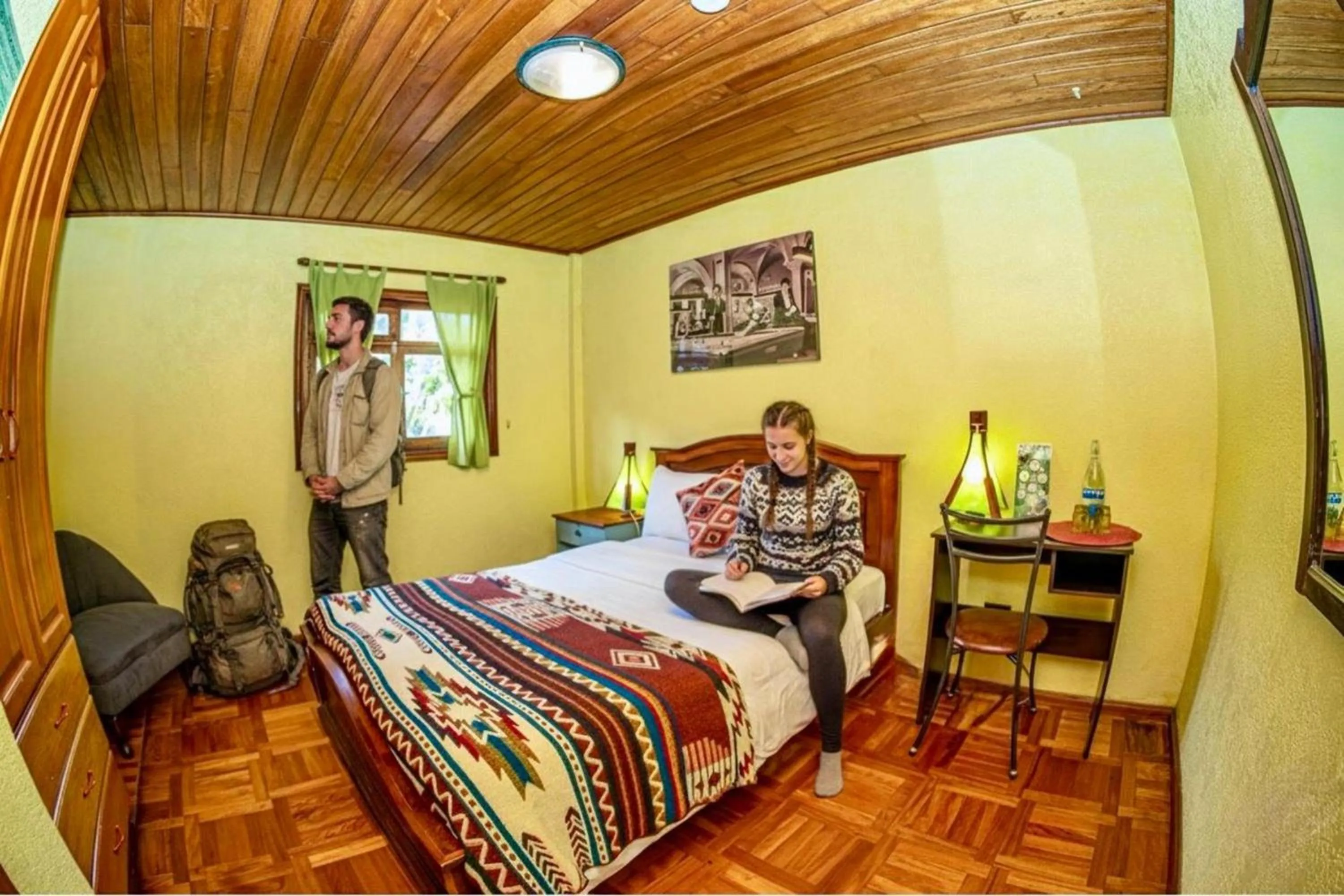 People, Bed in La Casa del Molino Blanco B&B