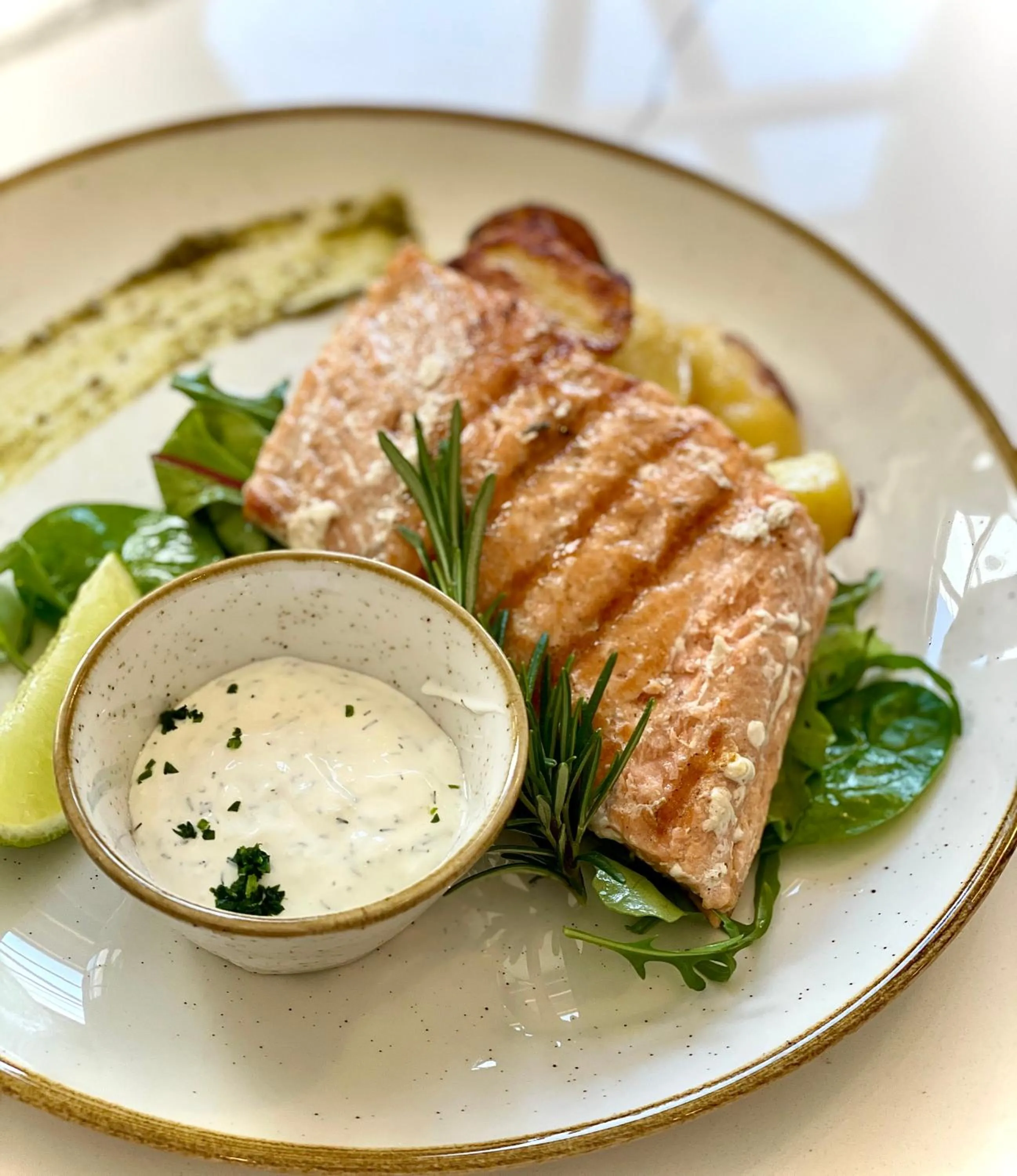 Restaurant/places to eat in Hotel Starkl - Heritage & Unique