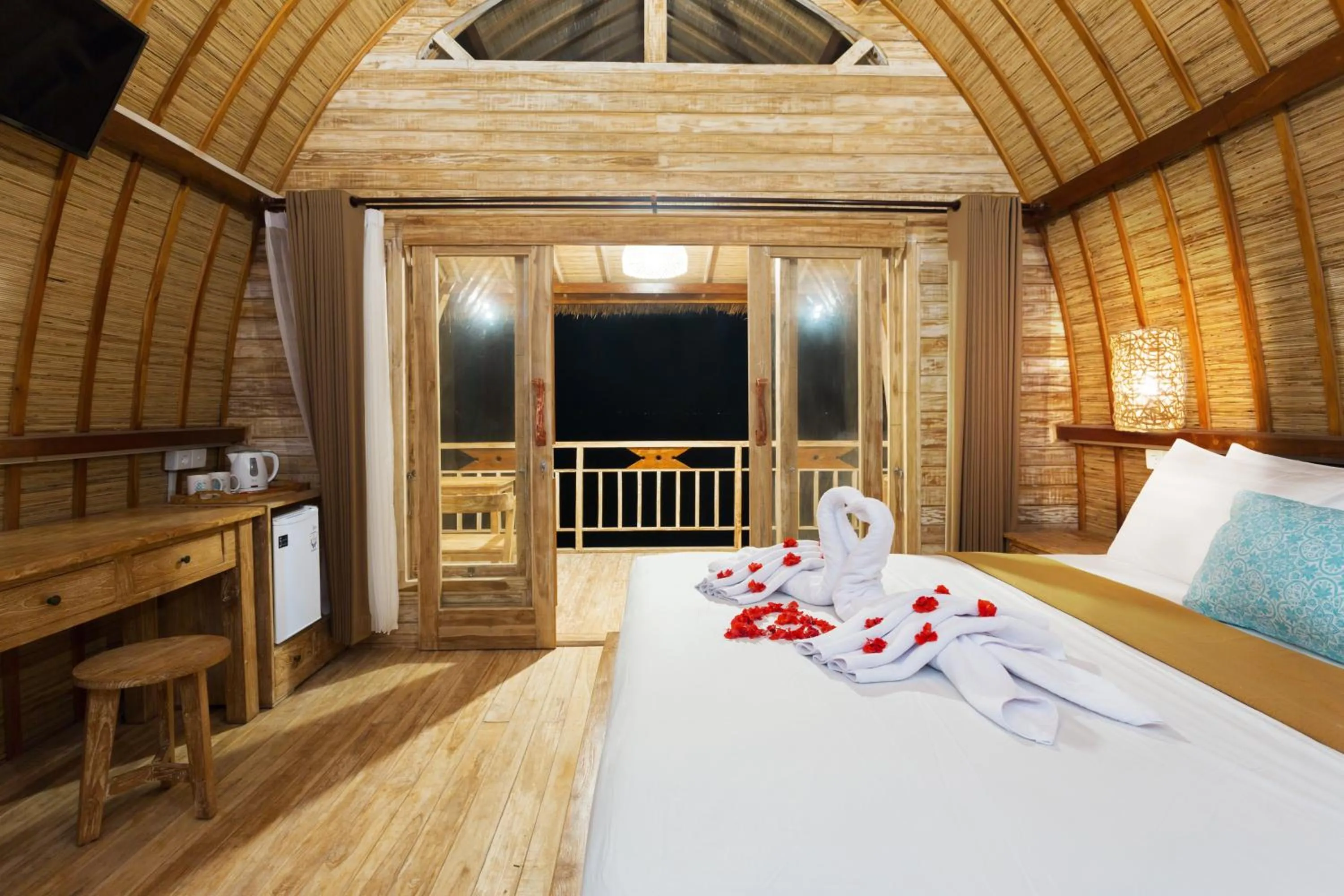 Photo of the whole room, Bed in The Dewi Premier Nusa Penida