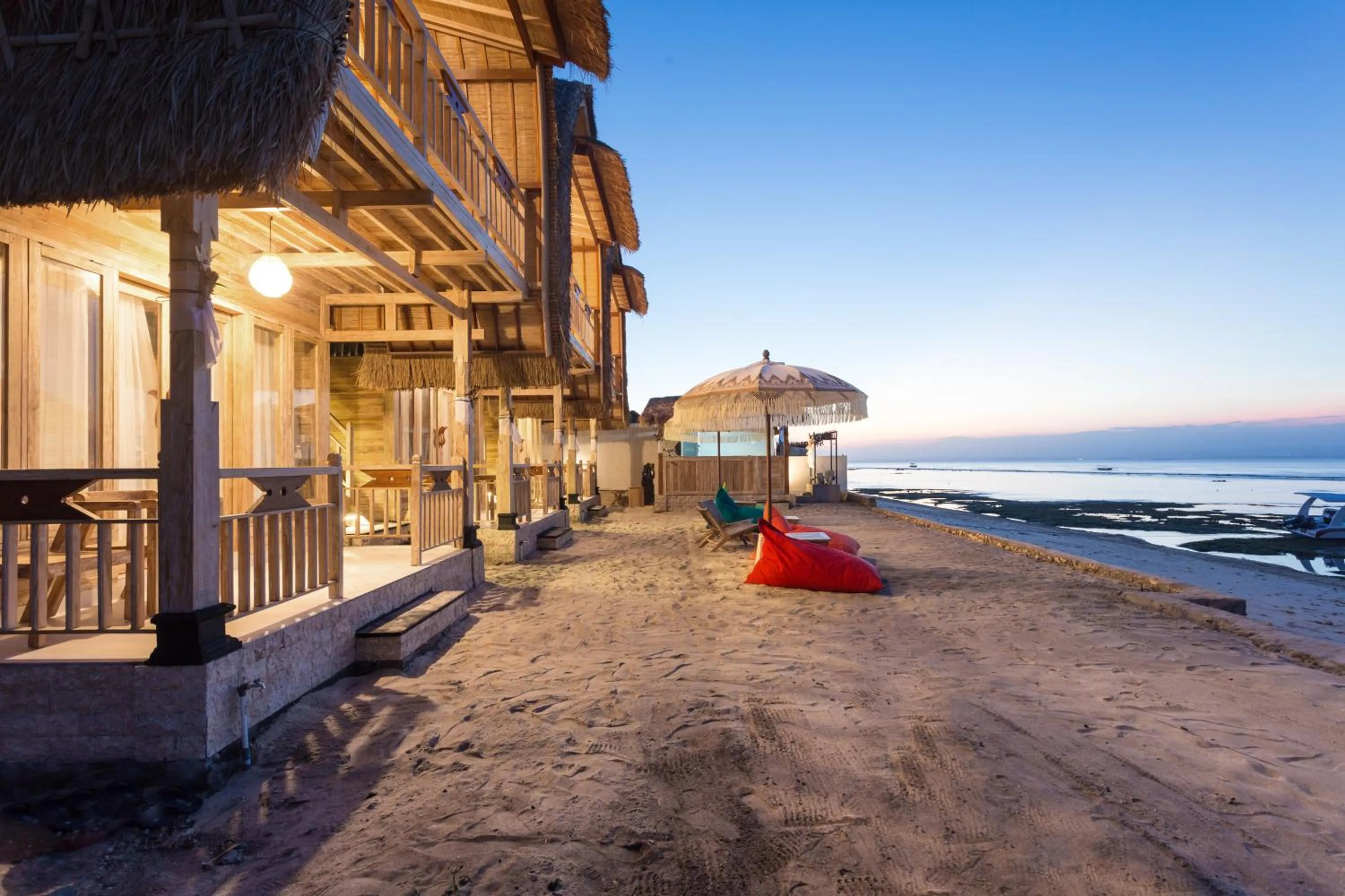 Sunrise in The Dewi Premier Nusa Penida