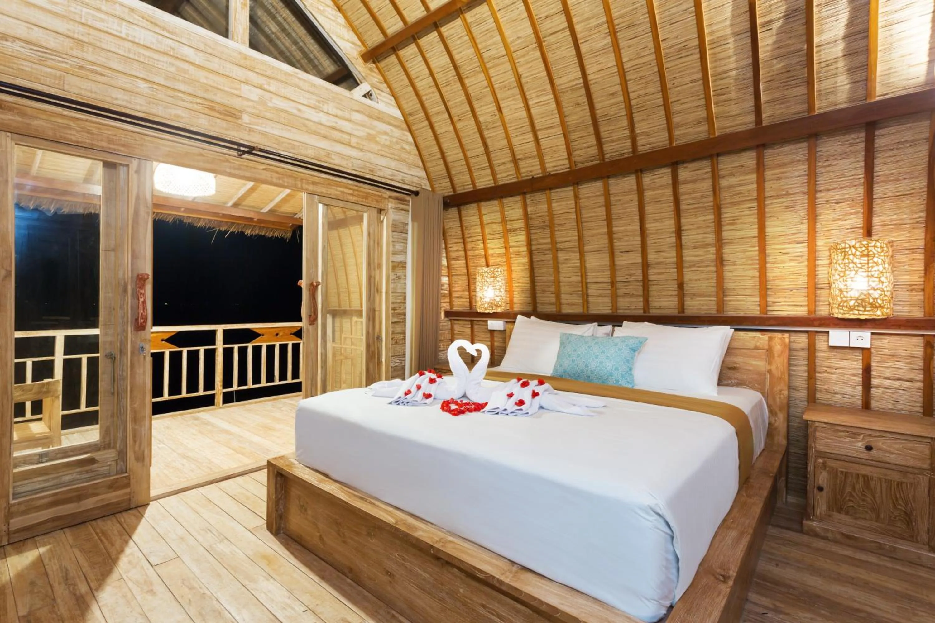 Photo of the whole room, Bed in The Dewi Premier Nusa Penida