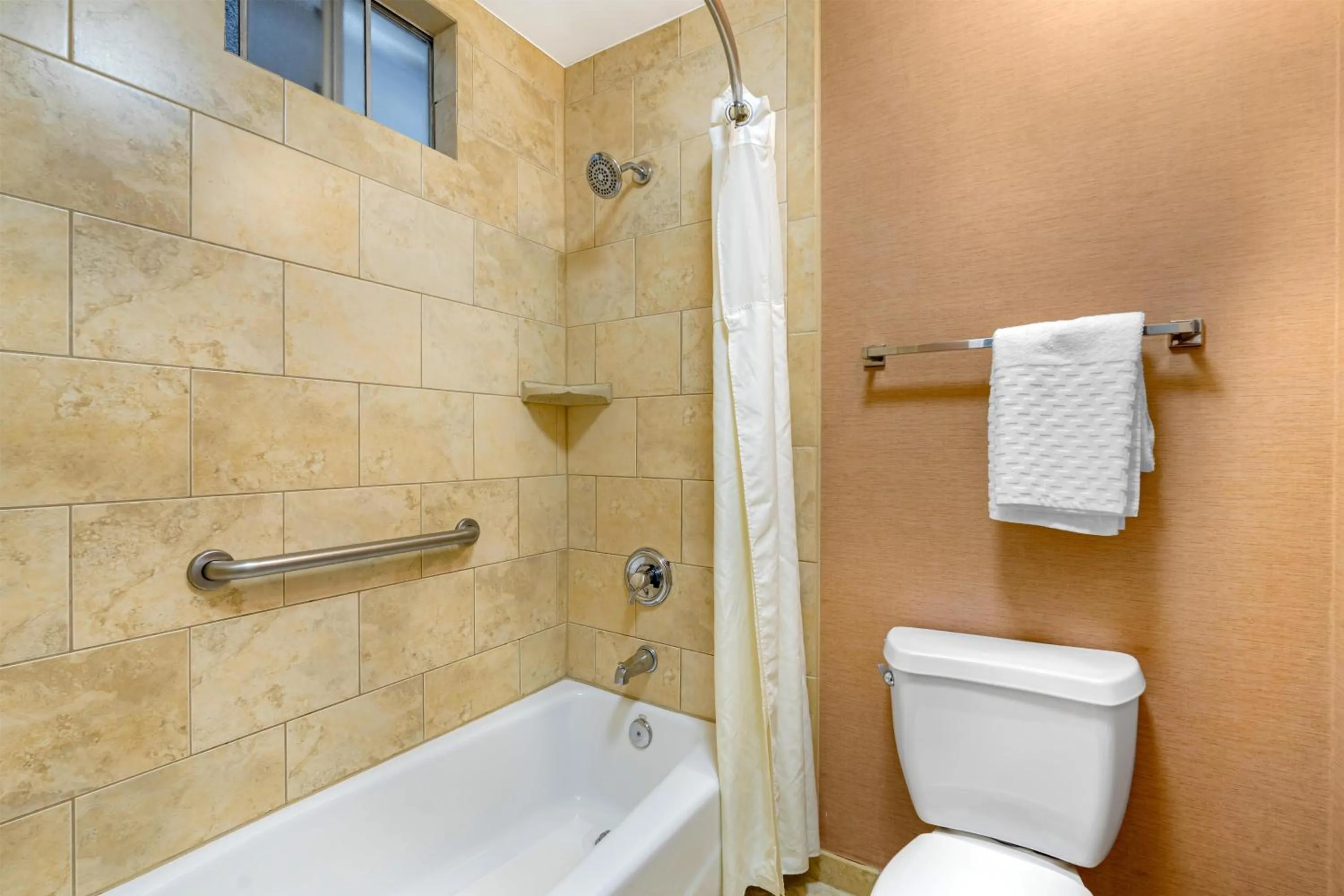 Bathroom in Best Western Plus Stovall's Inn