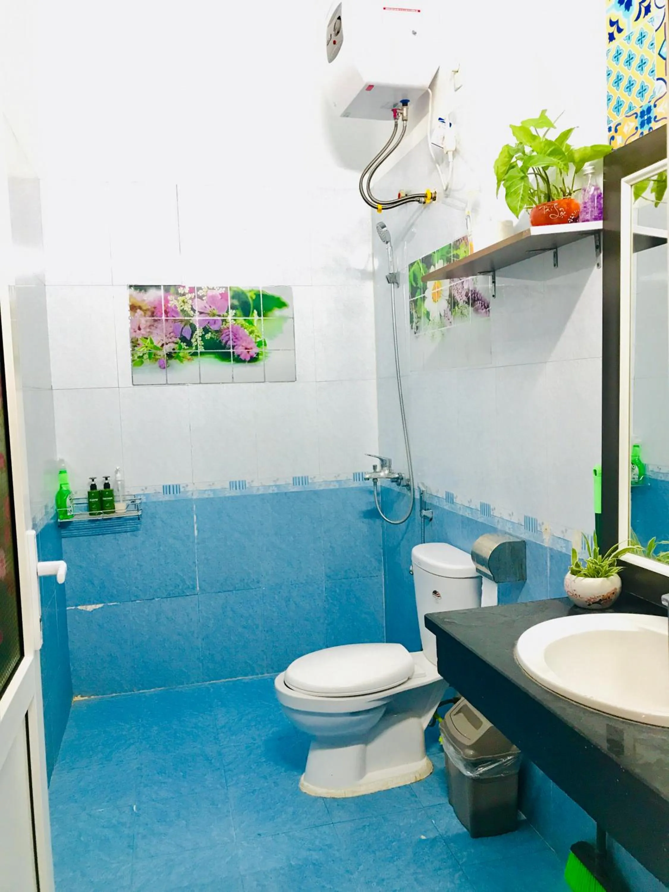 Shower in Hava Homestay