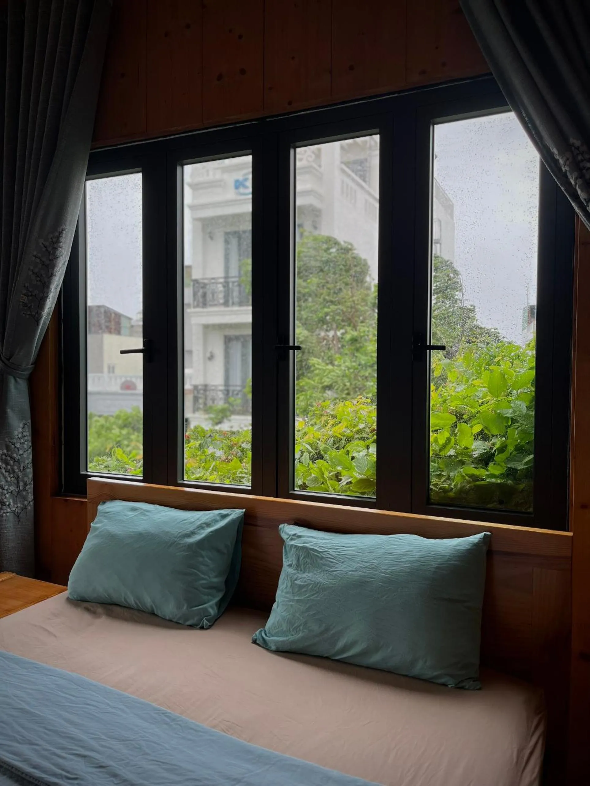 Garden view, Bed in Little Home Homestay