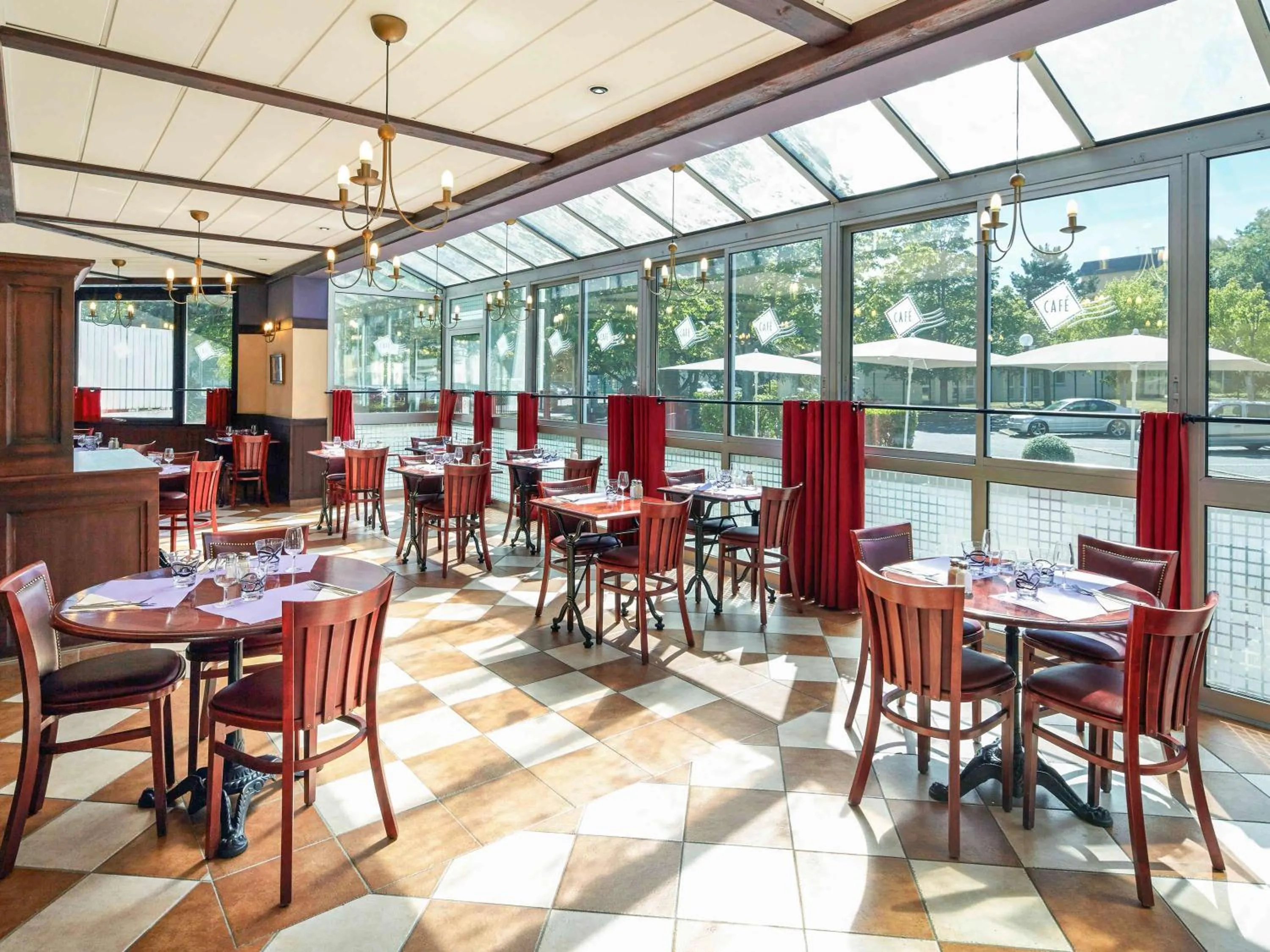 Property building in ibis Chartres Ouest Luce