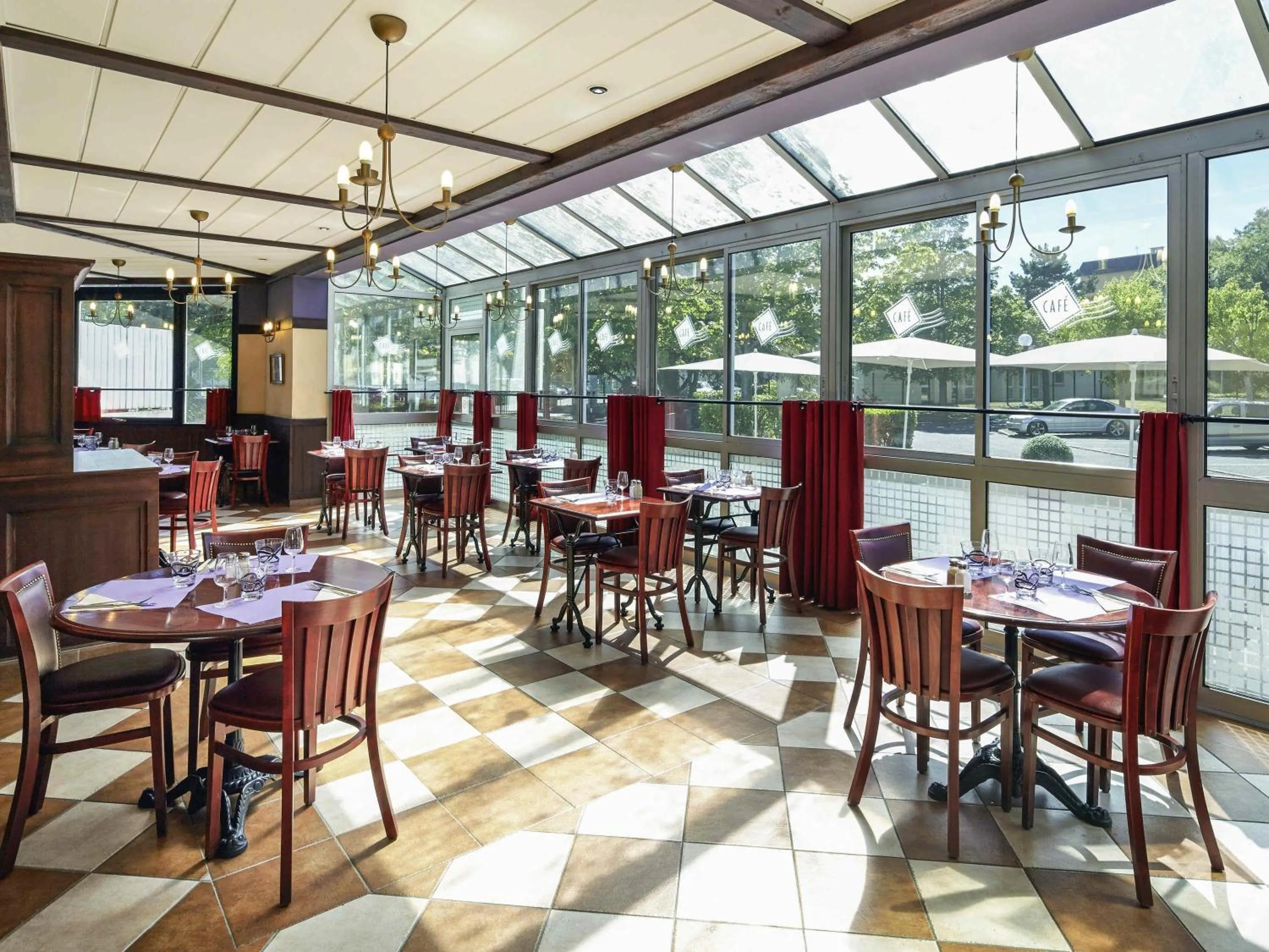 Property building in ibis Chartres Ouest Luce