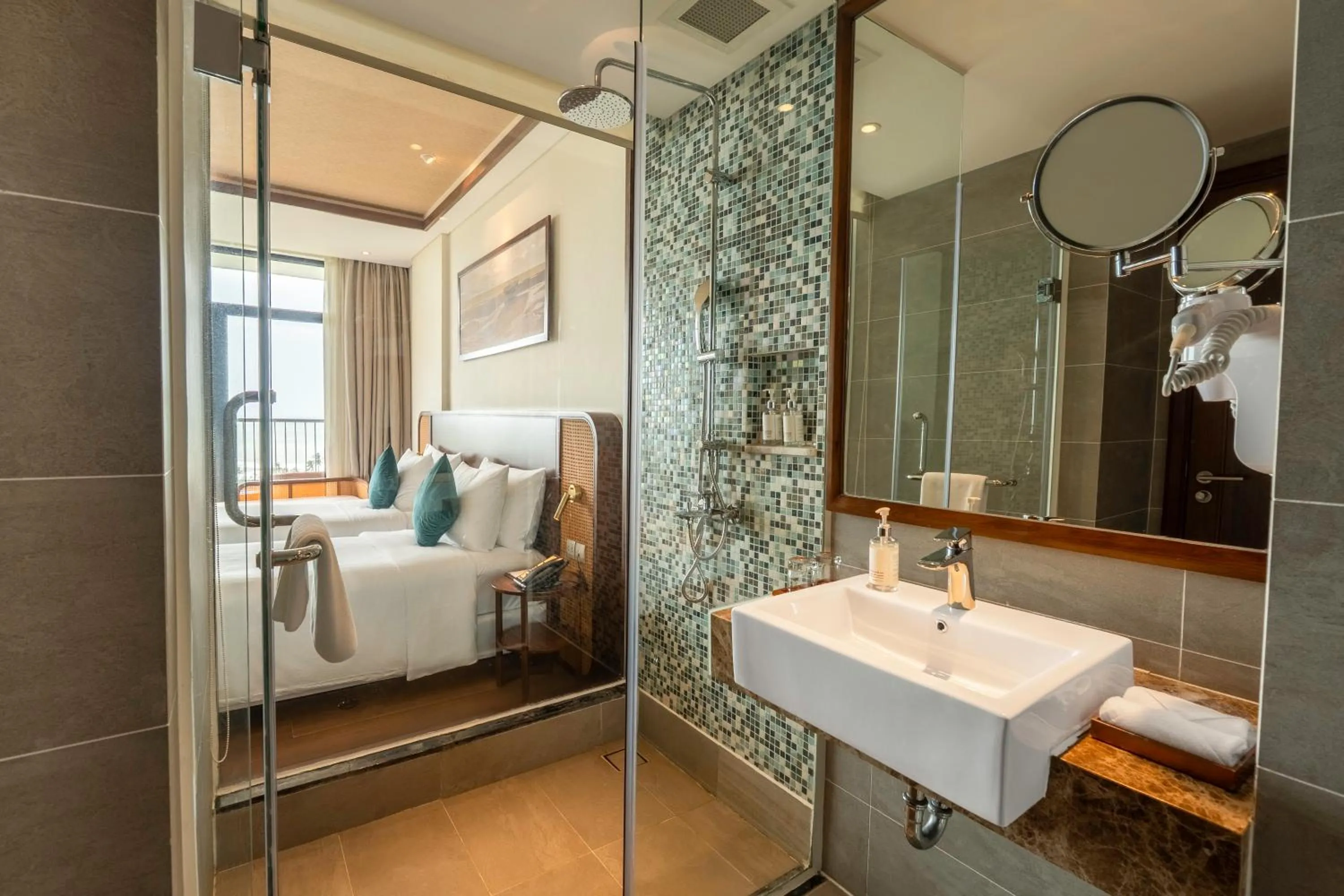Shower, Bed in Best Western Premier Sonasea Phu Quoc