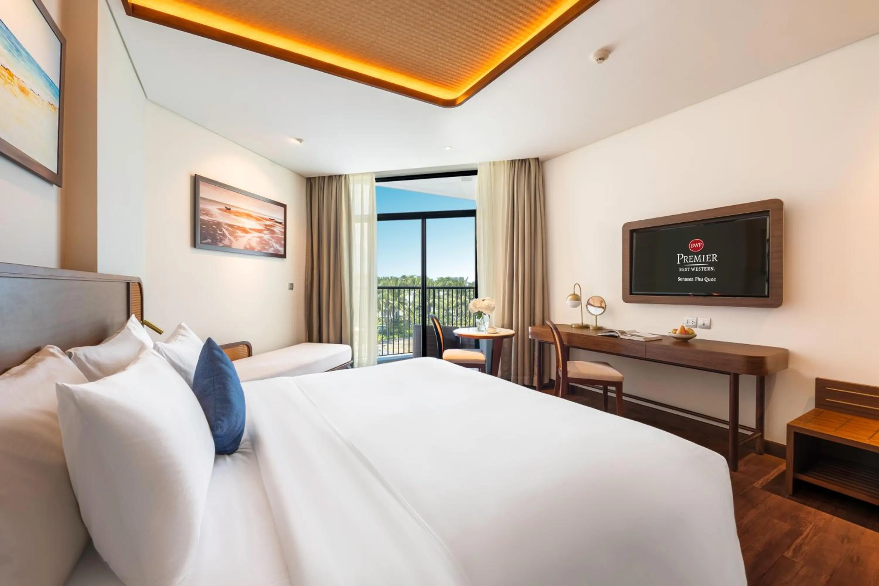 Bed in Best Western Premier Sonasea Phu Quoc
