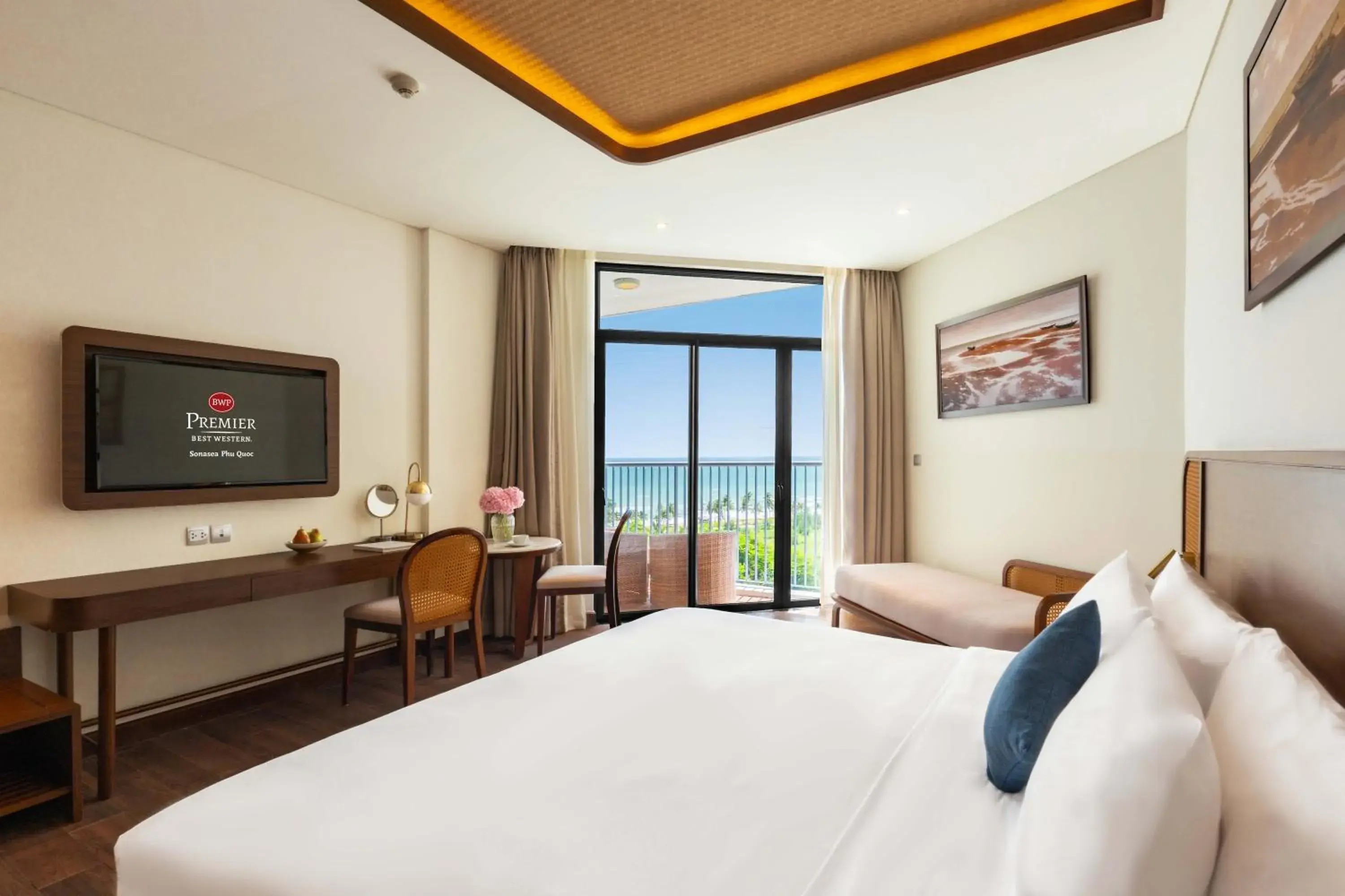 Premier Deluxe King Sea view in Best Western Premier Sonasea Phu Quoc Premier Deluxe King Sea view in Best Western Premier Sonasea Phu Quoc
