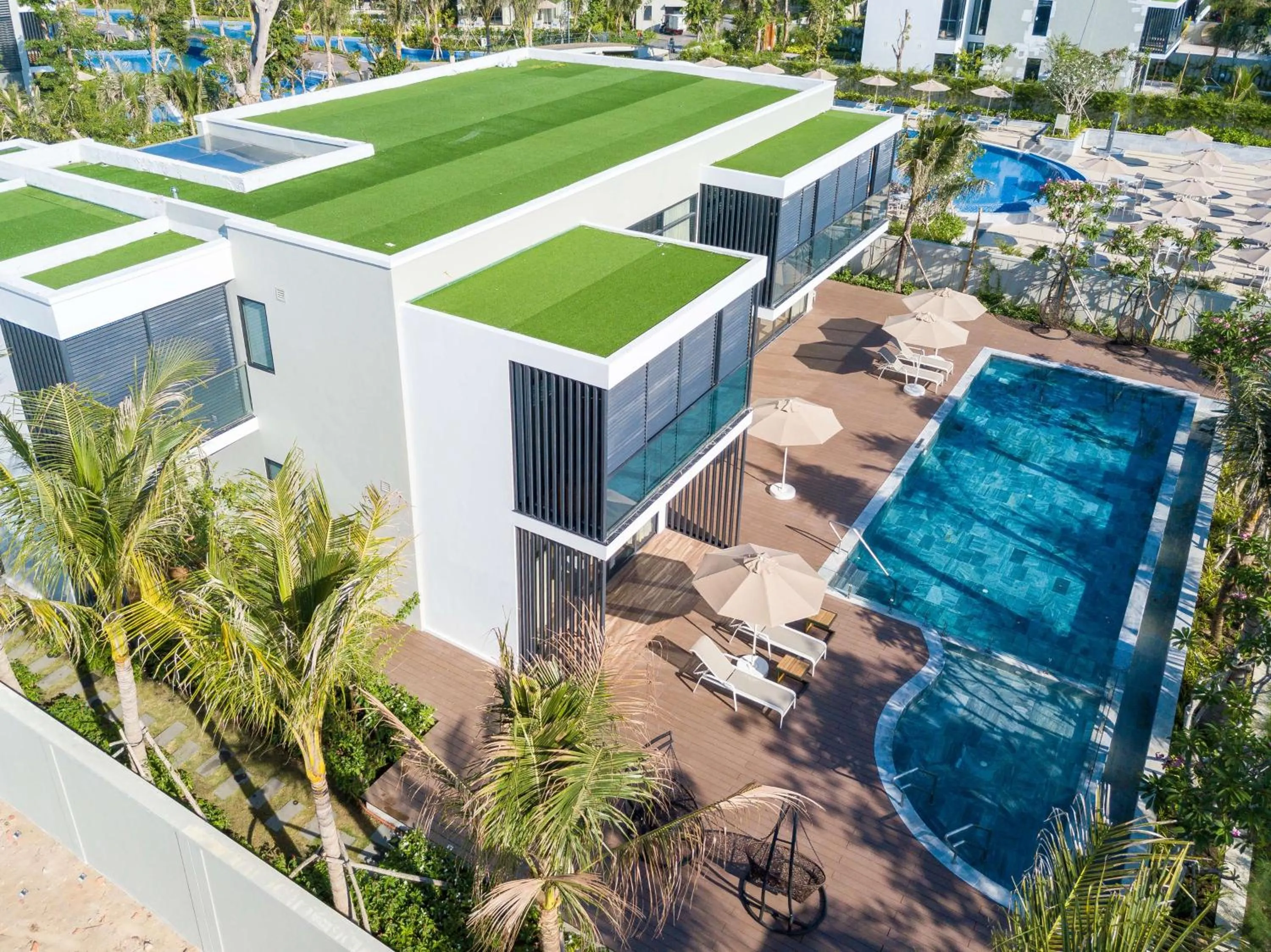 Five-Bedroom Presidential Villa with Three King Beds and Four Single Beds - Private Pool/Beach Front in Best Western Premier Sonasea Phu Quoc