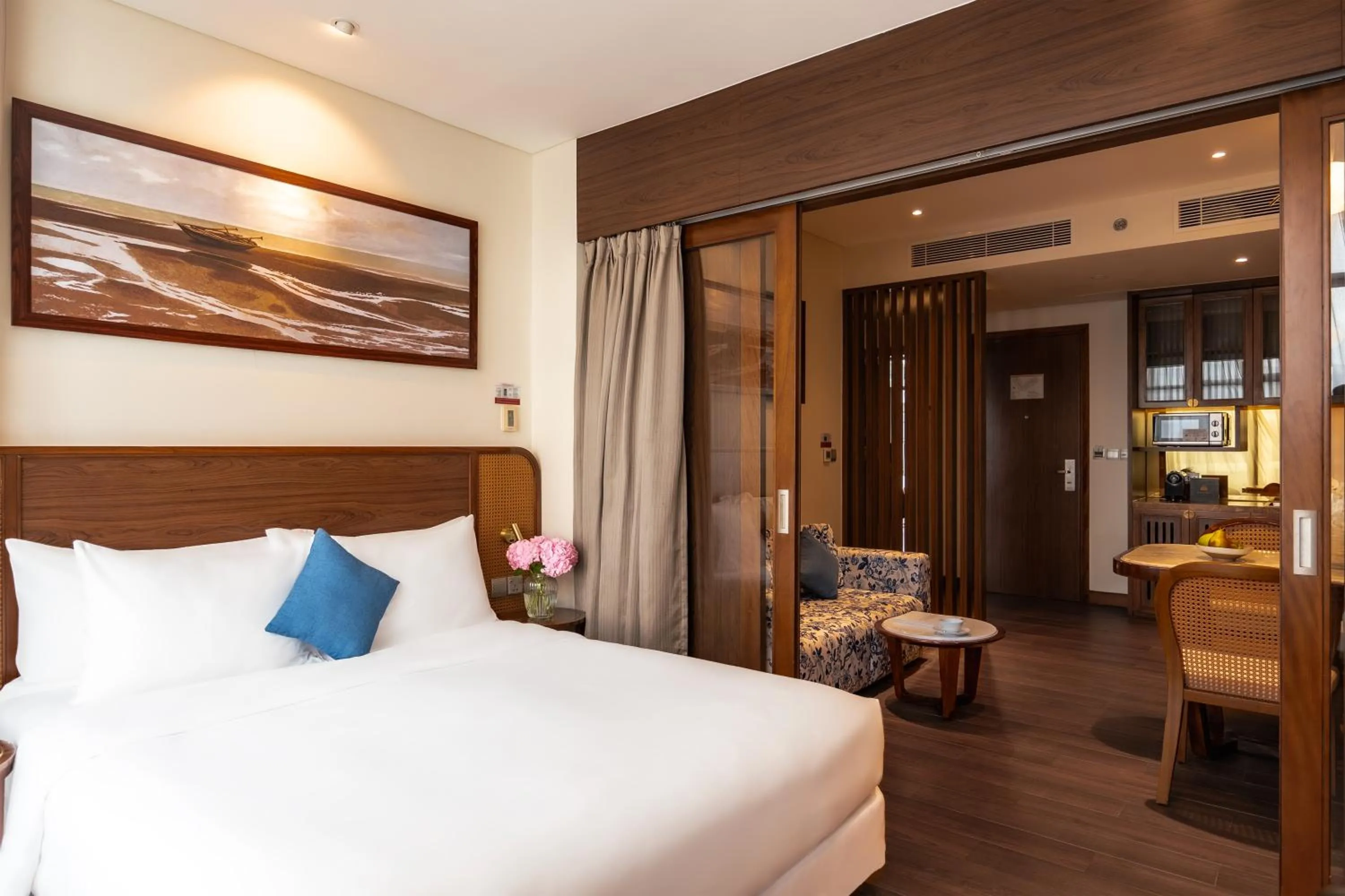 Bed in Best Western Premier Sonasea Phu Quoc