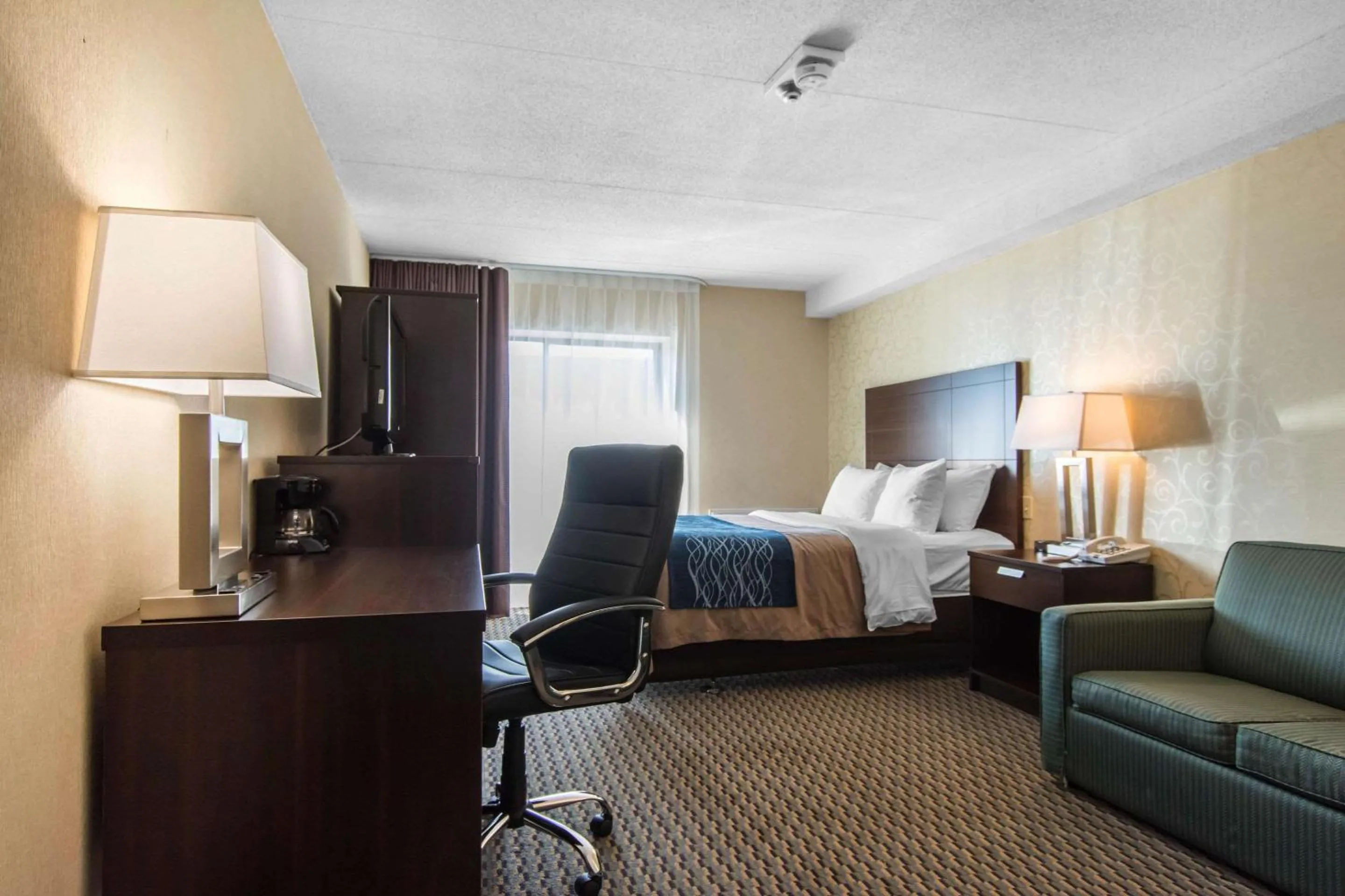 Photo of the whole room, Bed in Comfort Inn