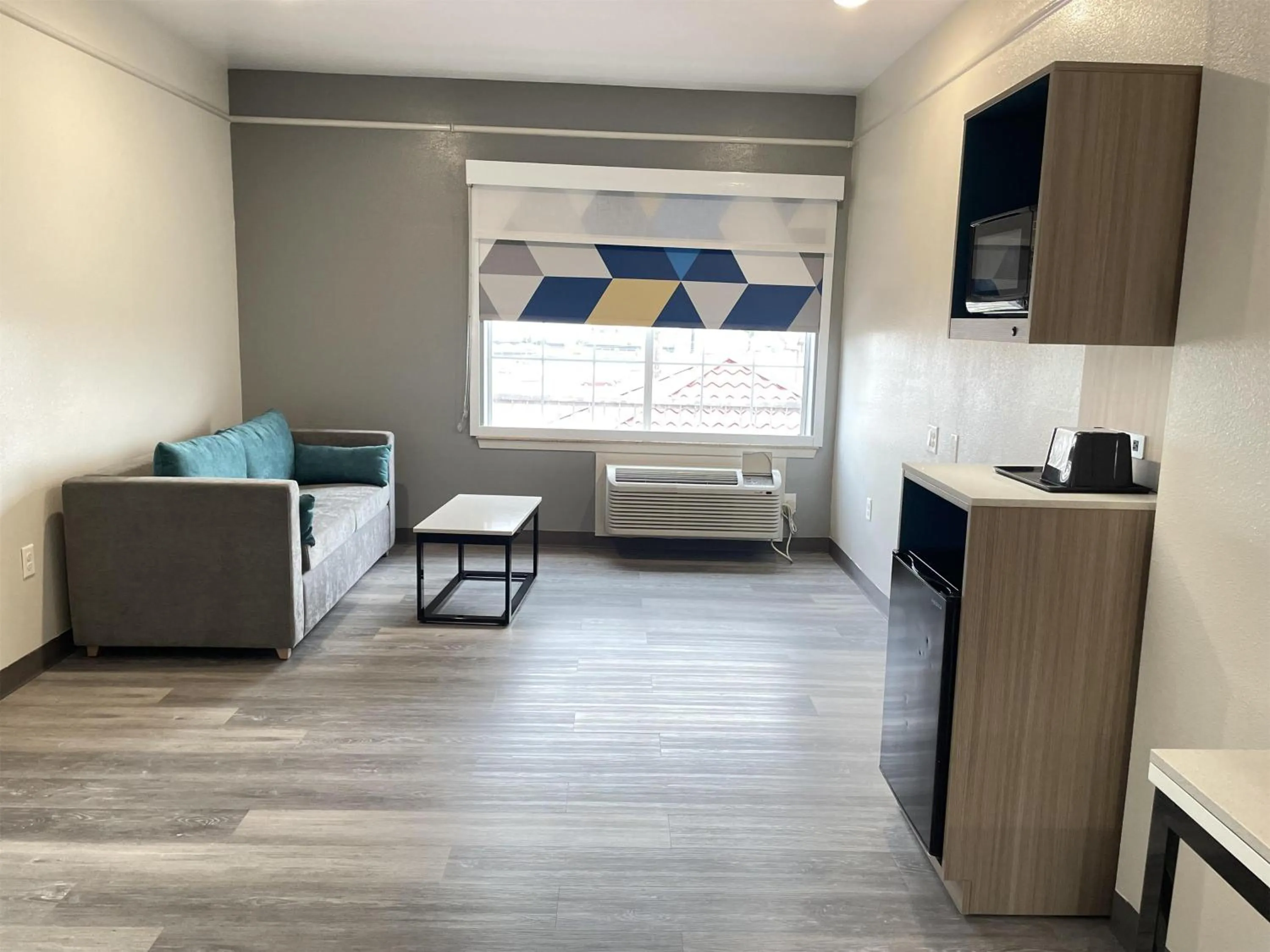 Bedroom in Sonesta Essential Hotel Houston-I-45 Spring