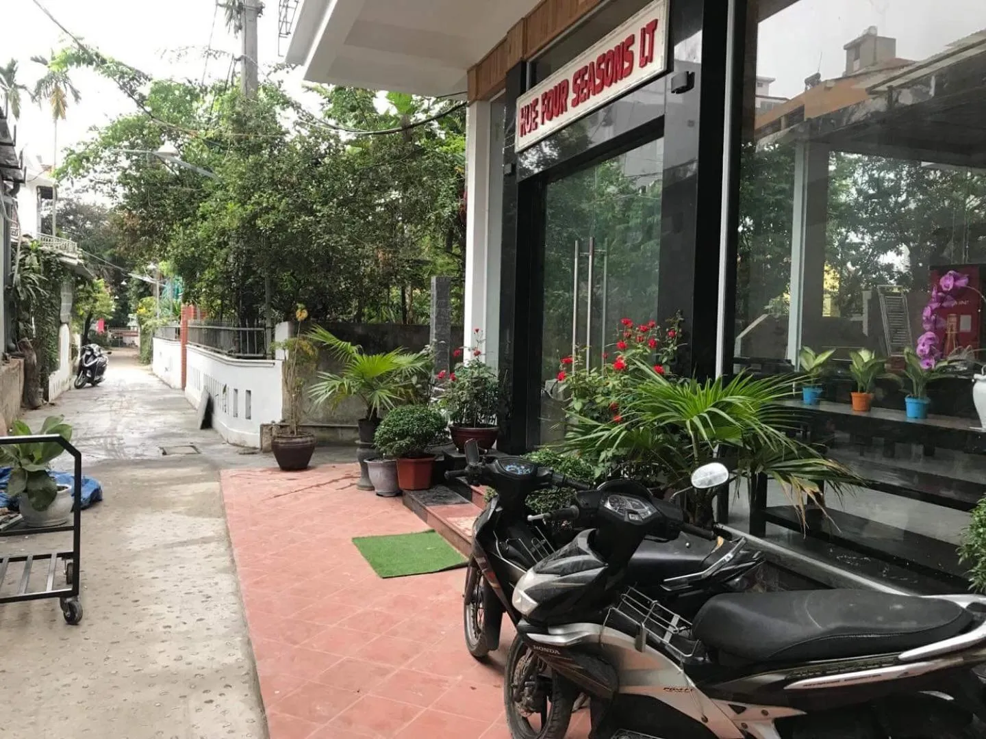 Property building in Hue Four Seasons Hotel