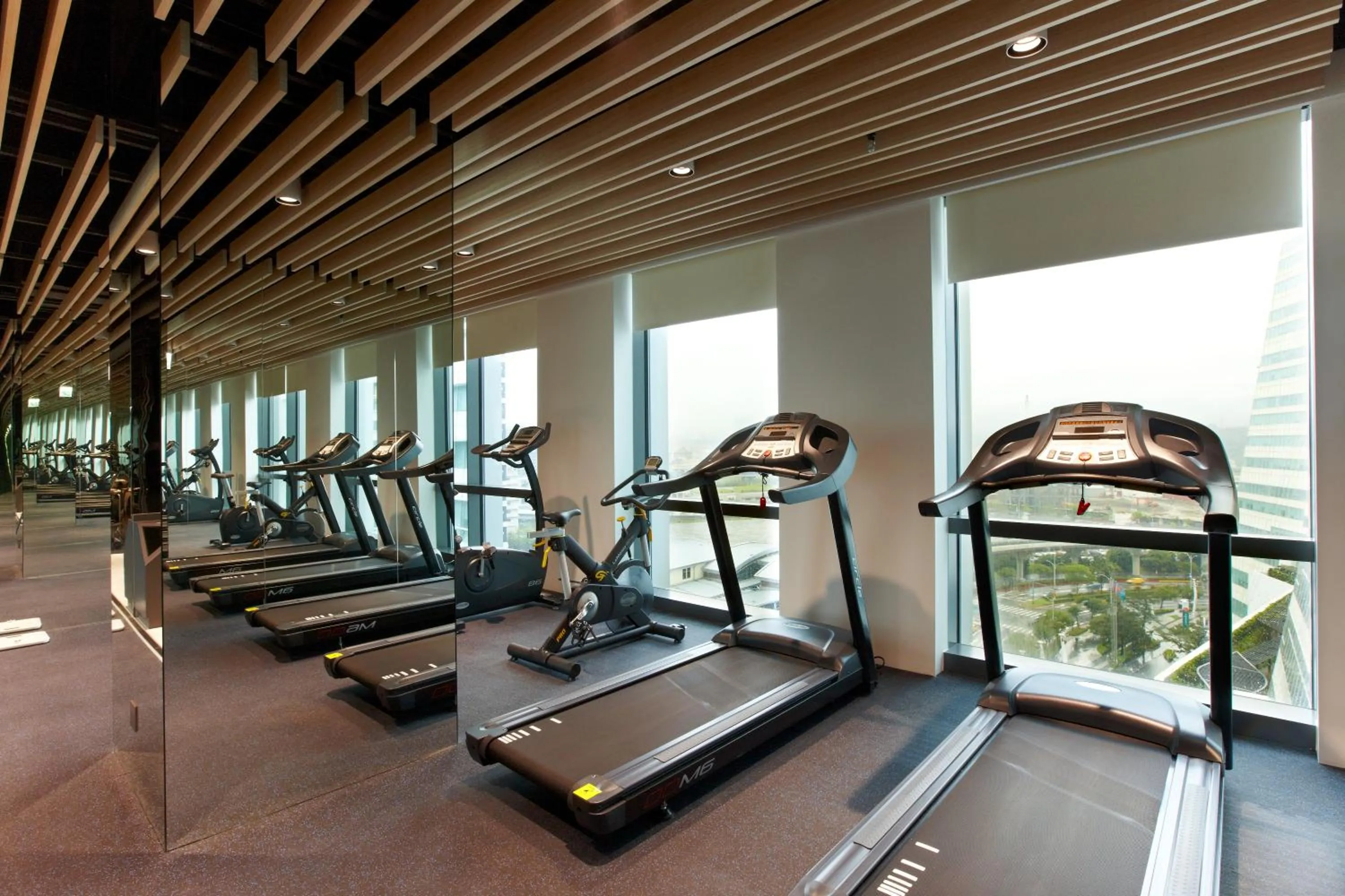 Fitness centre/facilities in The Place Taipei