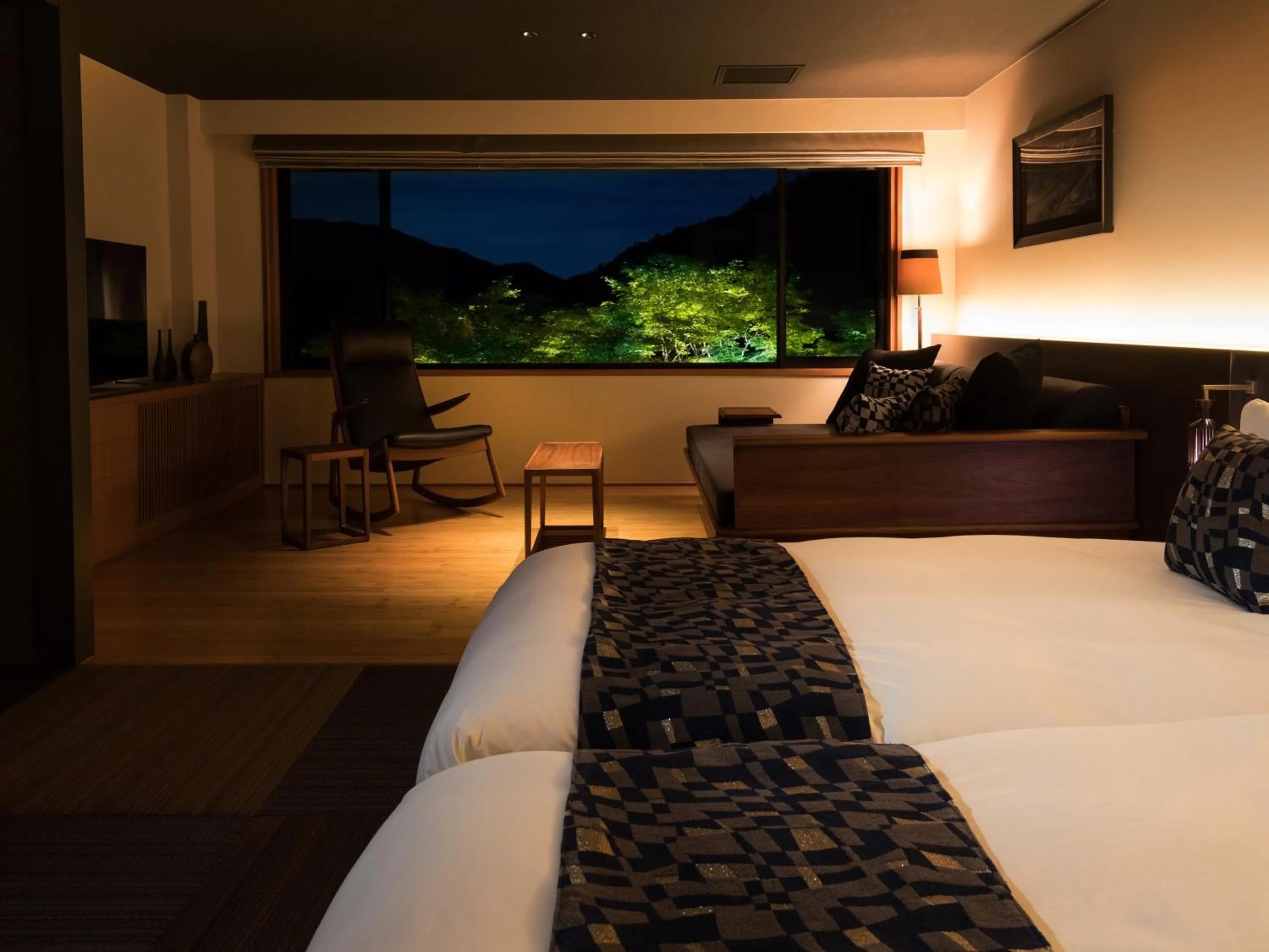 Bed in barhotel Hakone Kazan