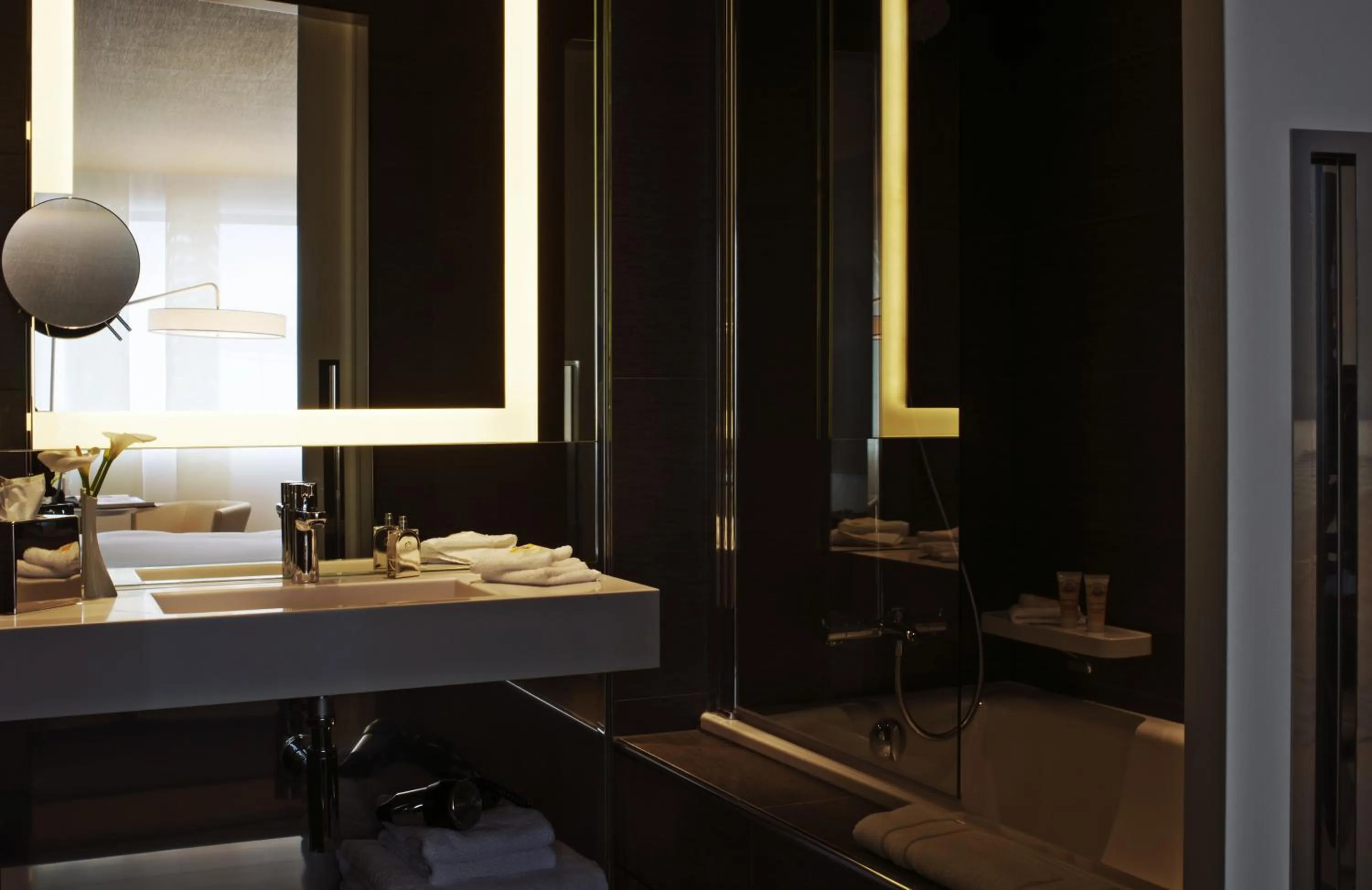 Bathroom in Pullman Brussels Centre Midi