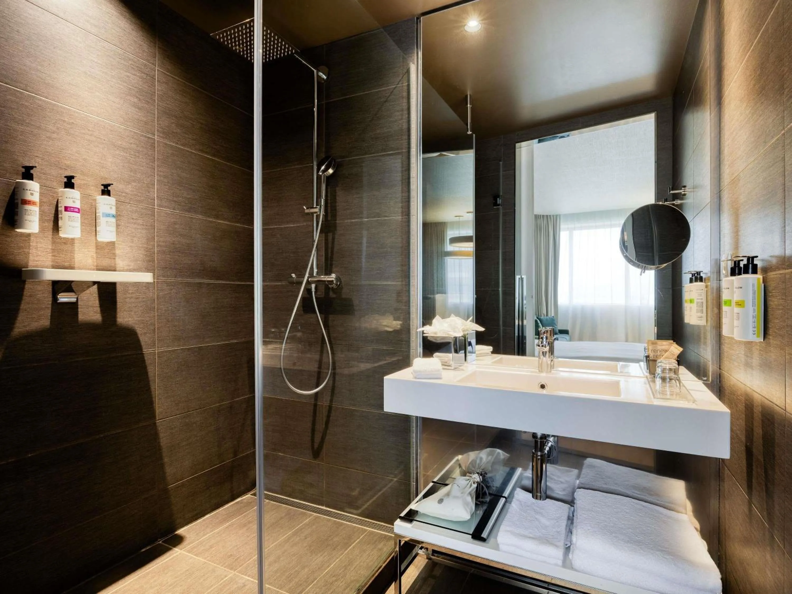 Bedroom in Pullman Brussels Centre Midi