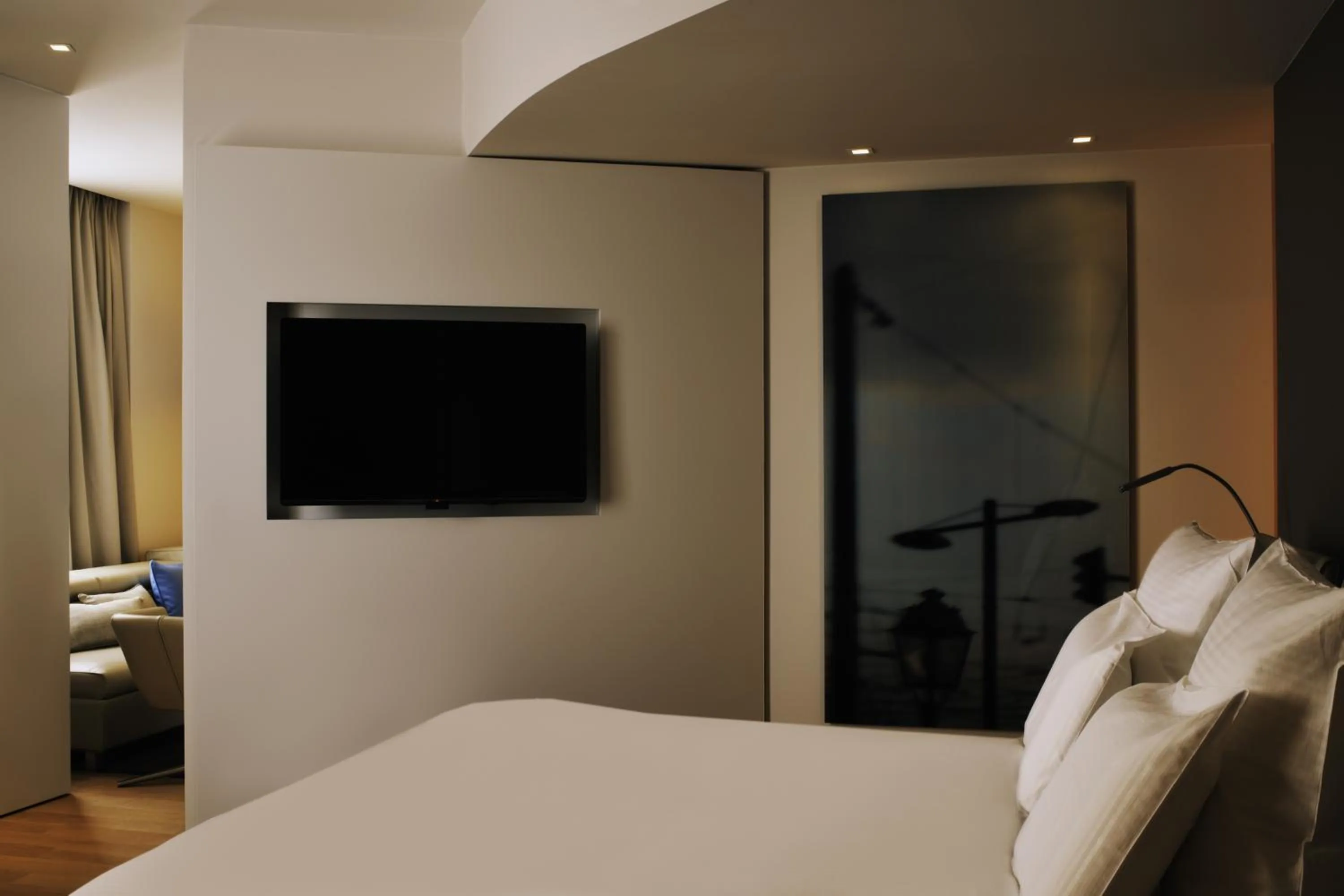 Bed in Pullman Brussels Centre Midi