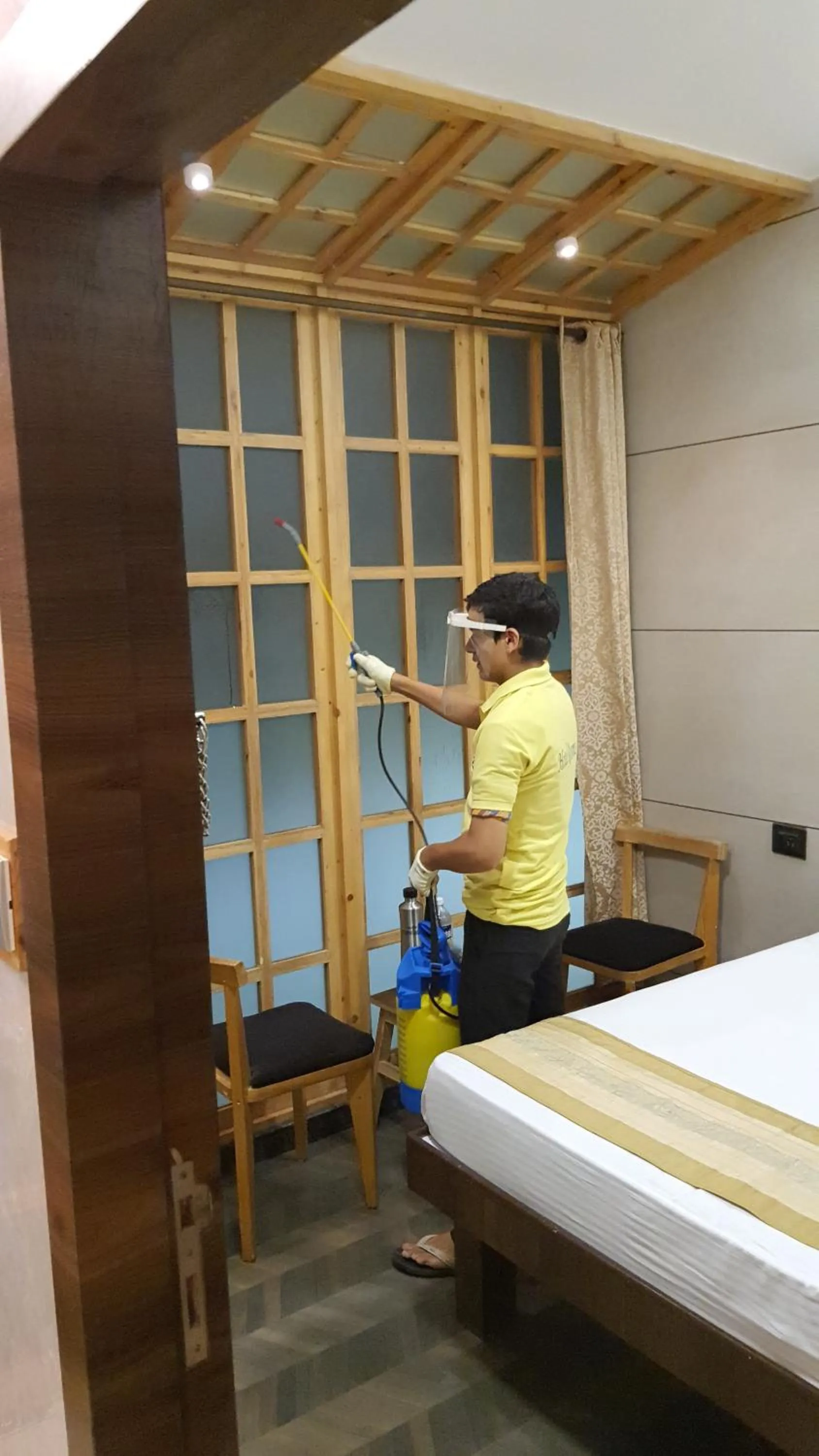 Staff in Hotel Rooms Dadar near Station