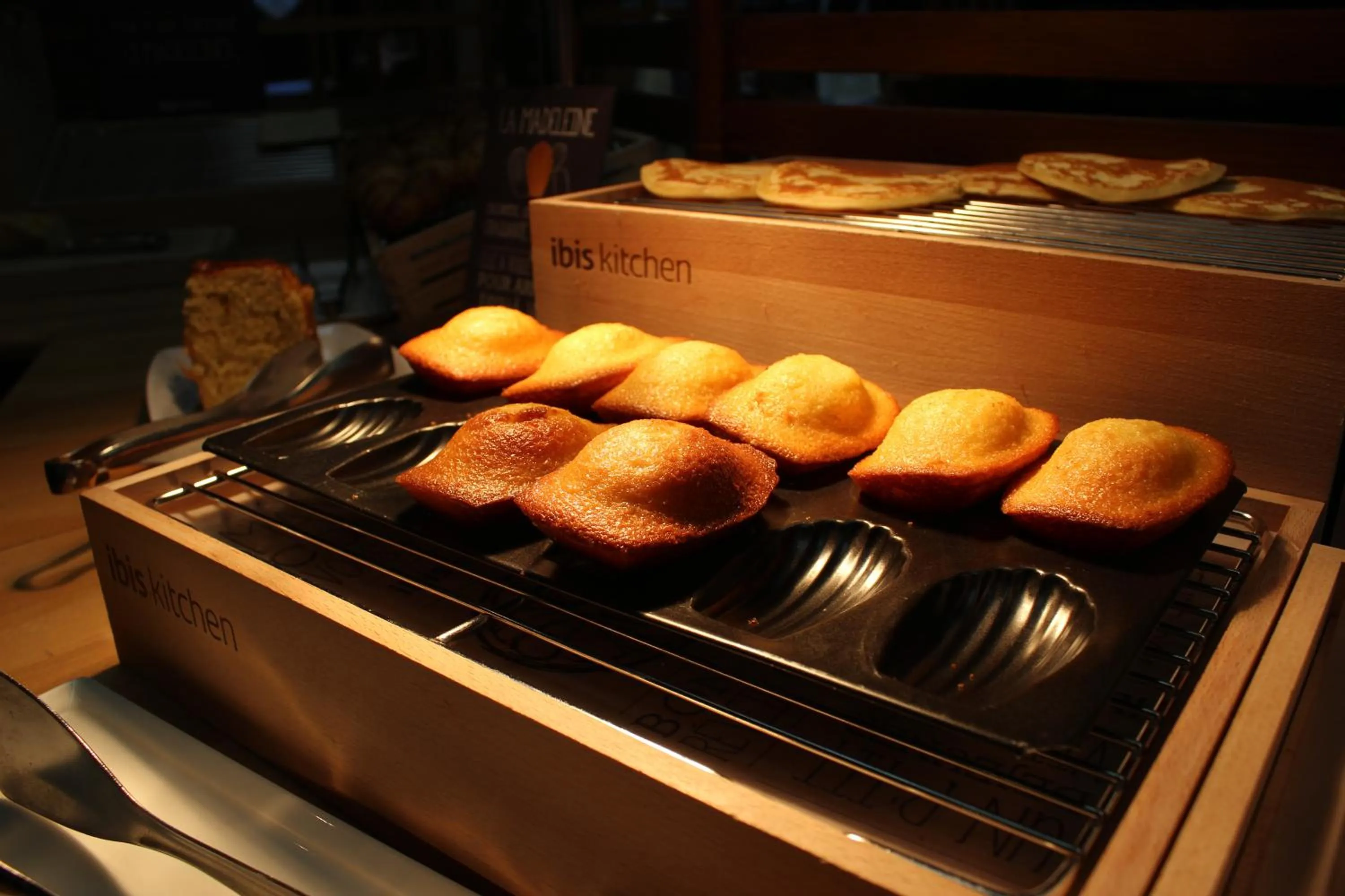 Buffet breakfast in Ibis Château-Thierry