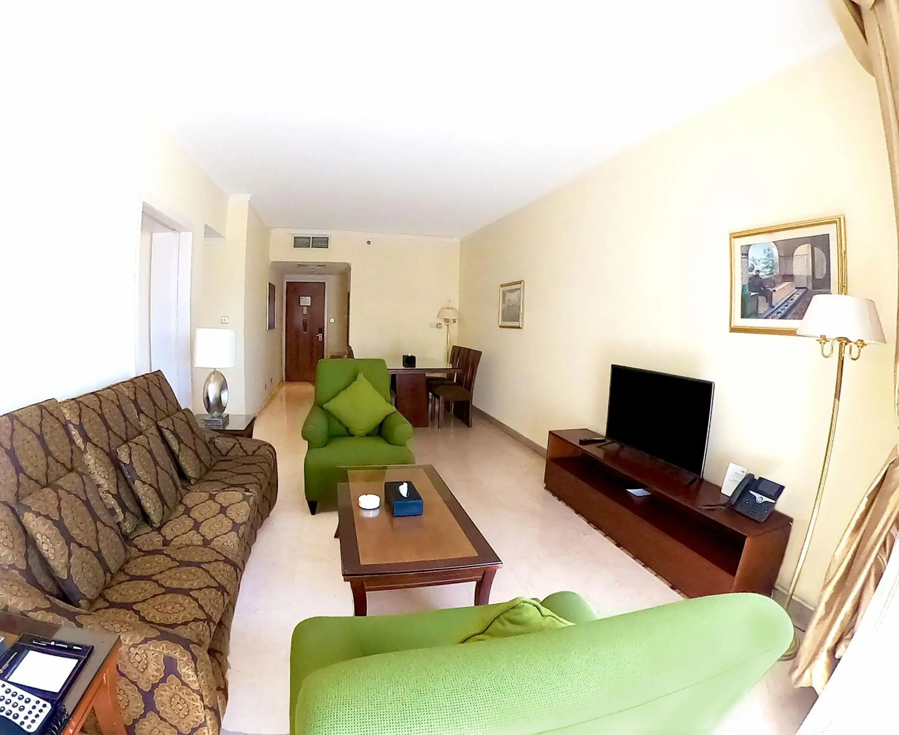 Three-Bedroom Apartment with City View in The Apartments Three-Bedroom Apartment with City View in The Apartments