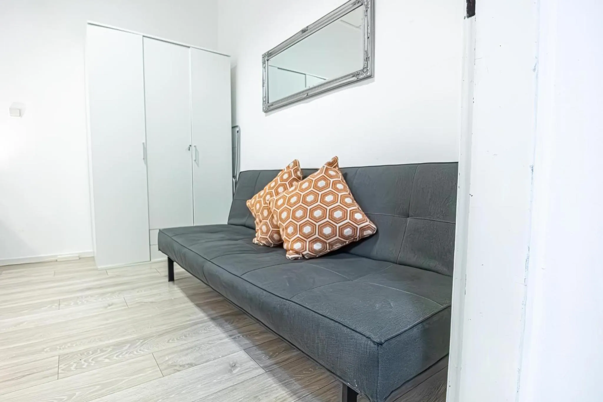 Seating area in Modern Apartment suitable for Longstays