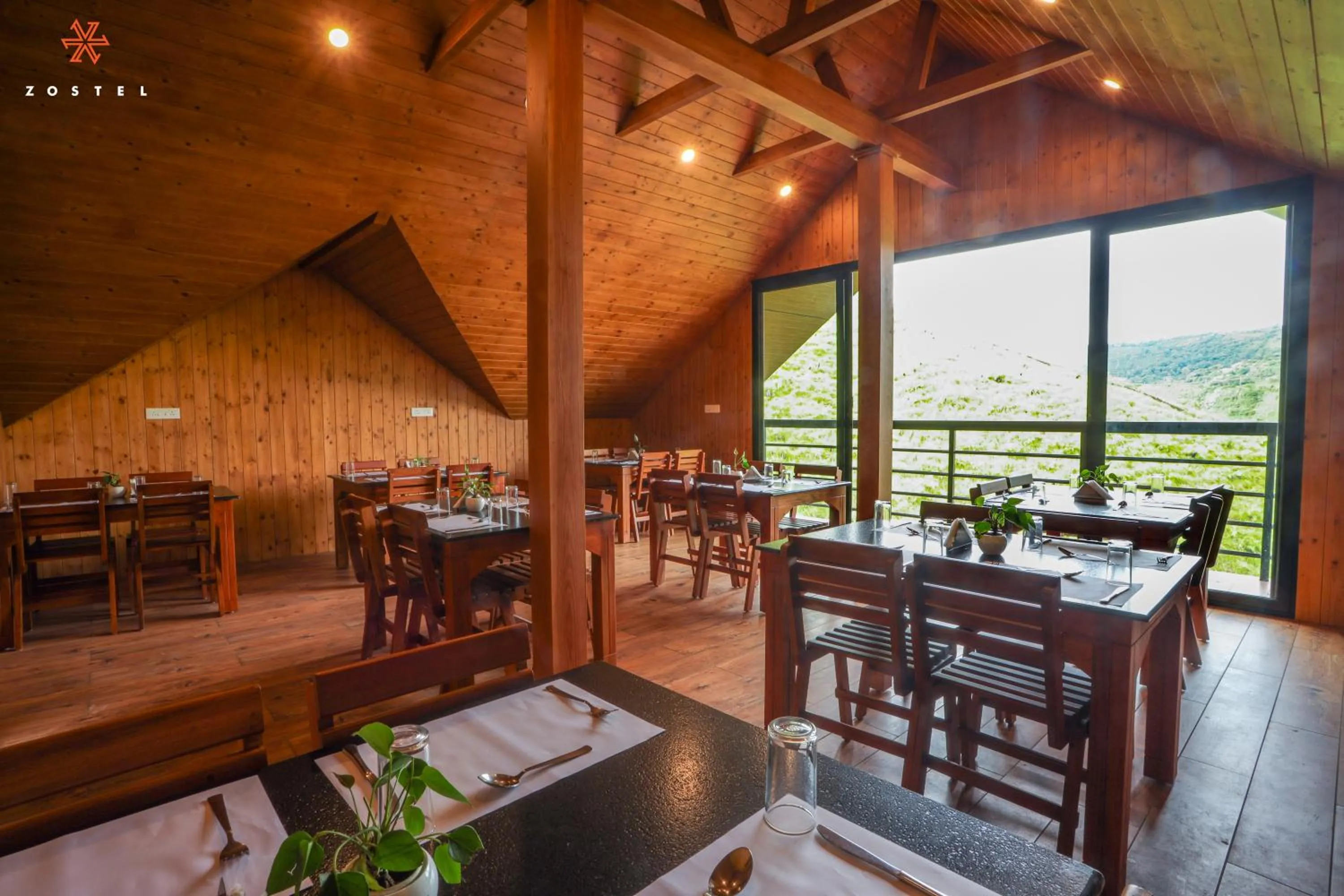 Restaurant/places to eat in Zostel Vagamon