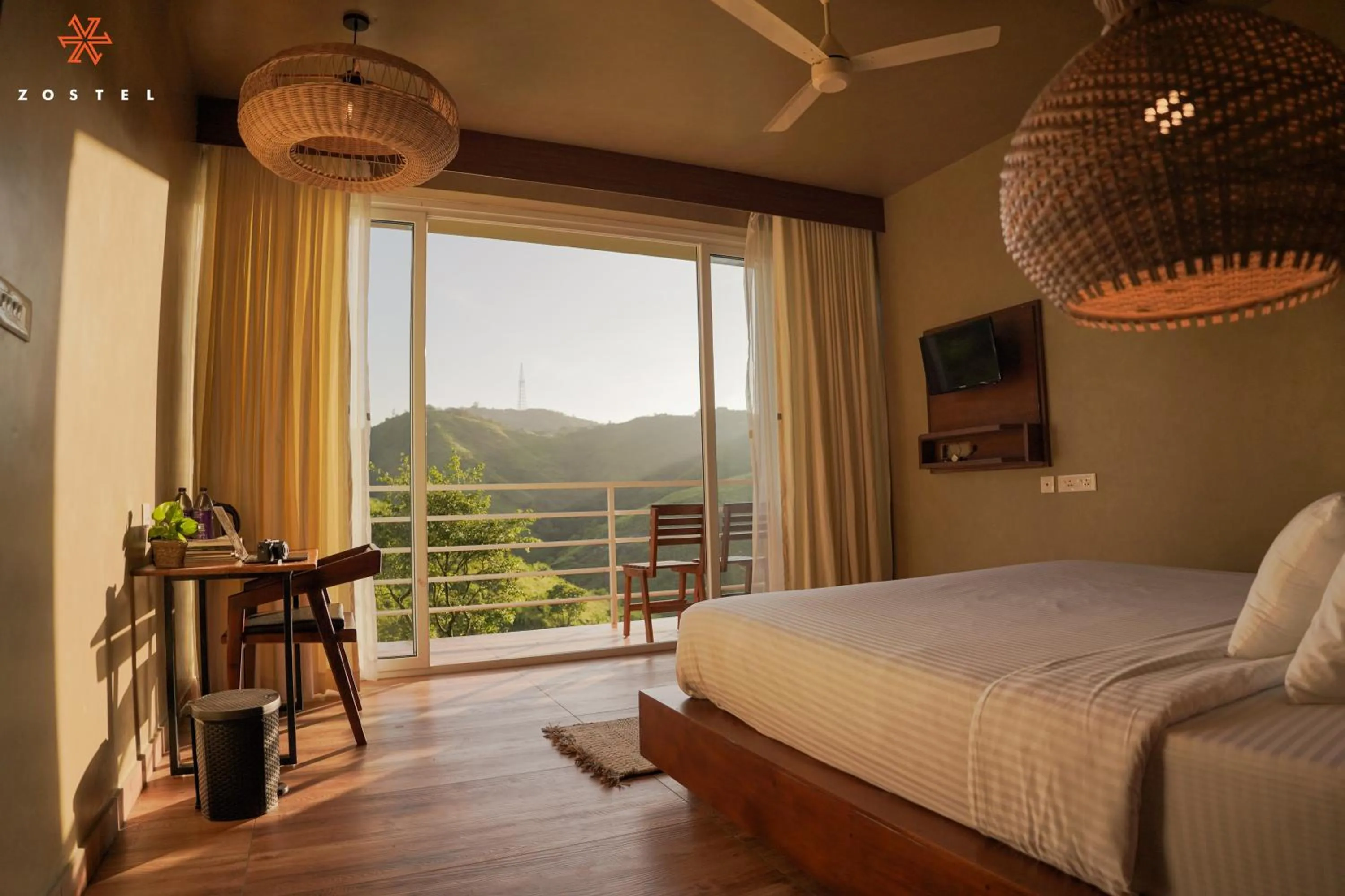 TV and multimedia, Bed in Zostel Vagamon