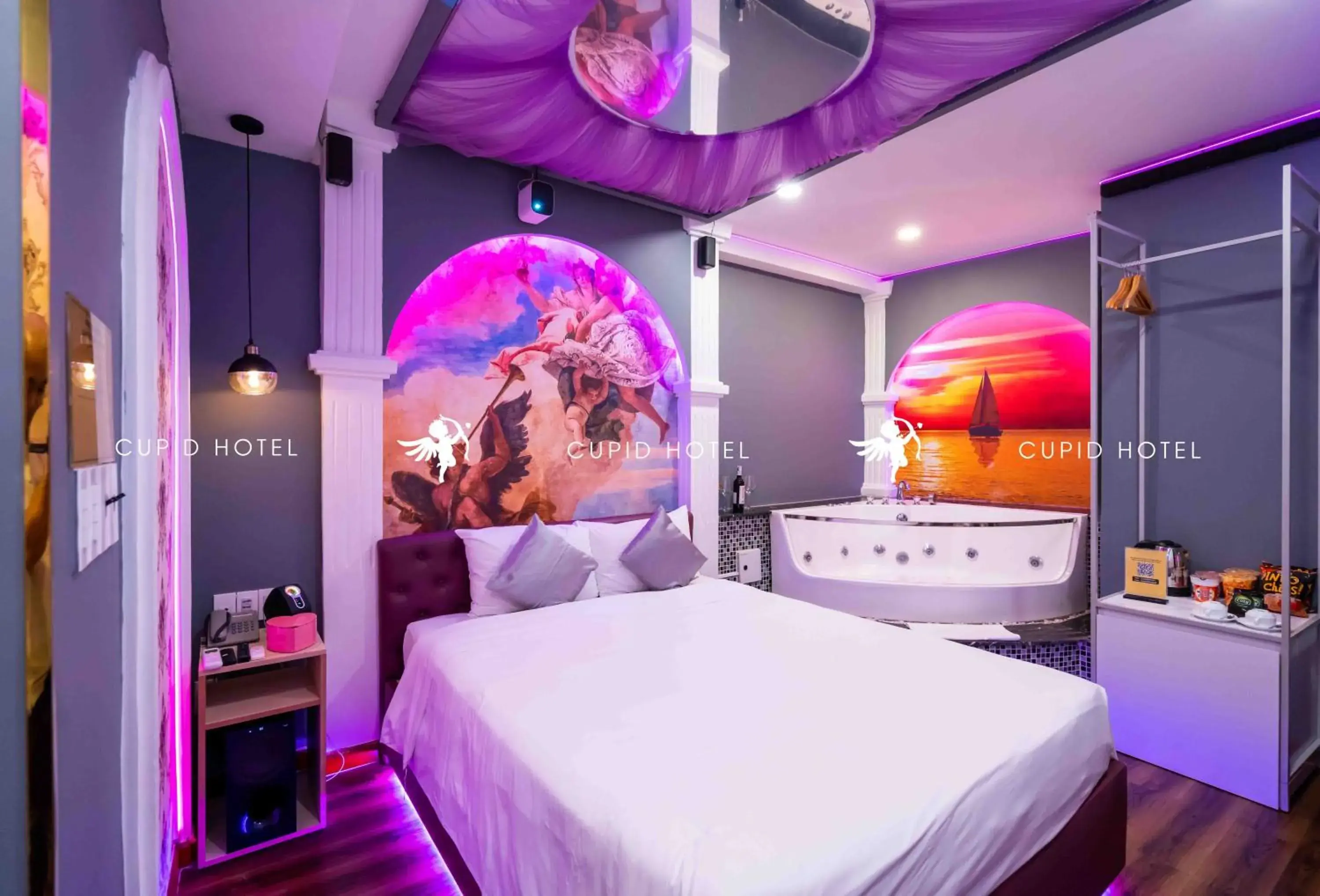 King Room in Cupid Hotel 2 King Room in Cupid Hotel 2