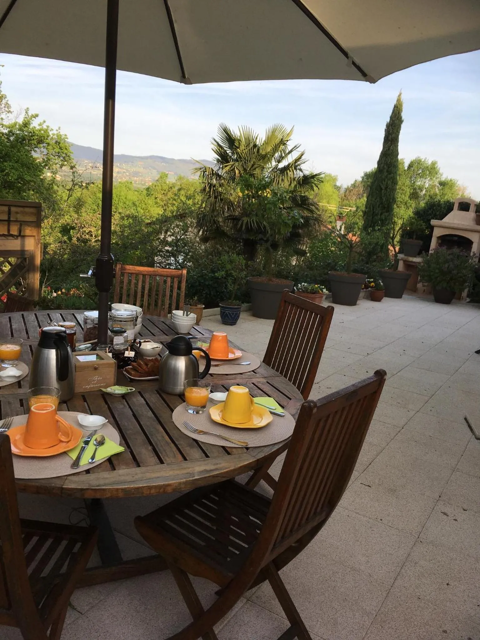 Food and drinks in Le Relais des Malettes Chambres d'hôtes B&B