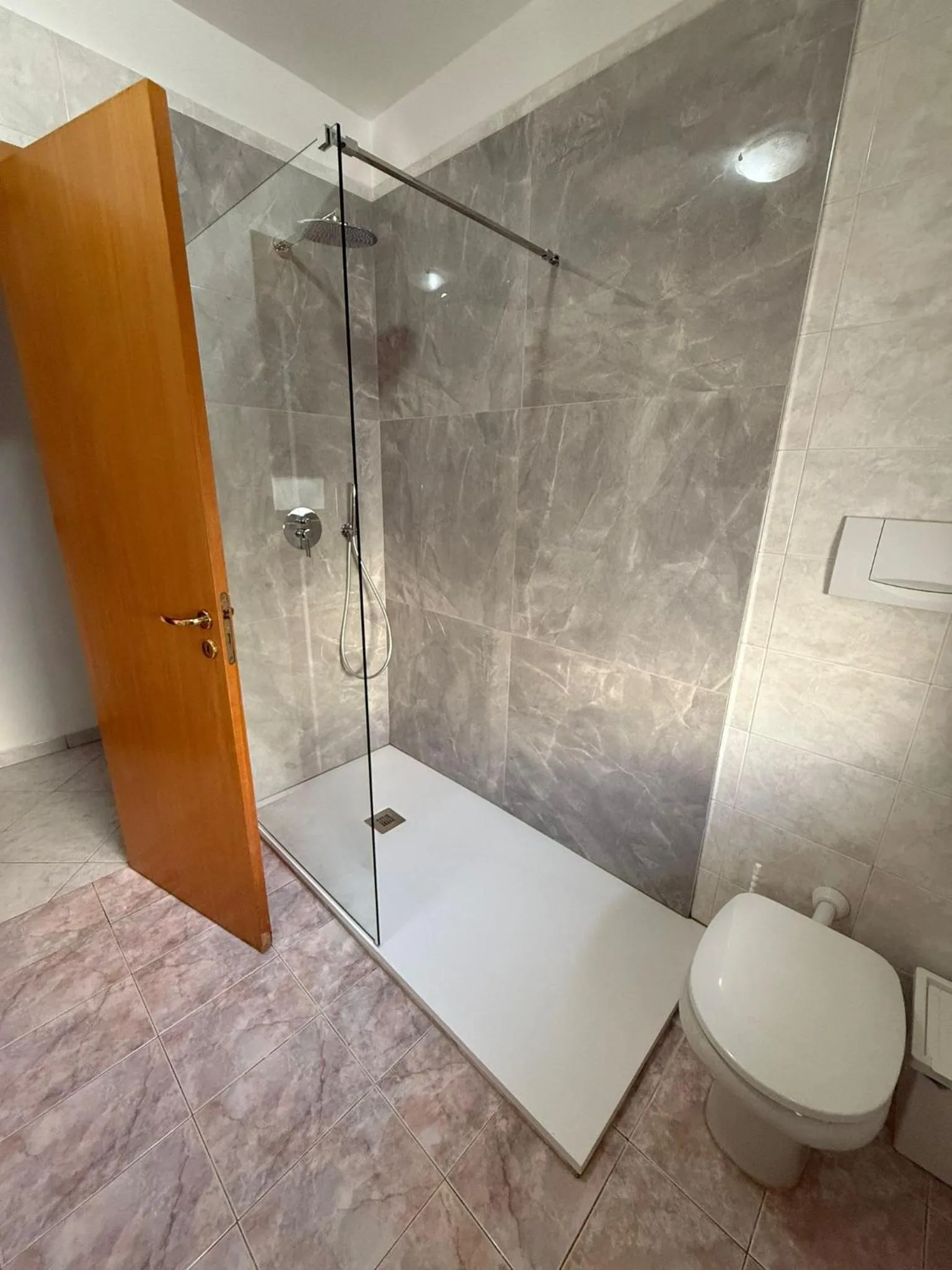 Shower in Dimora Le Grottaglie