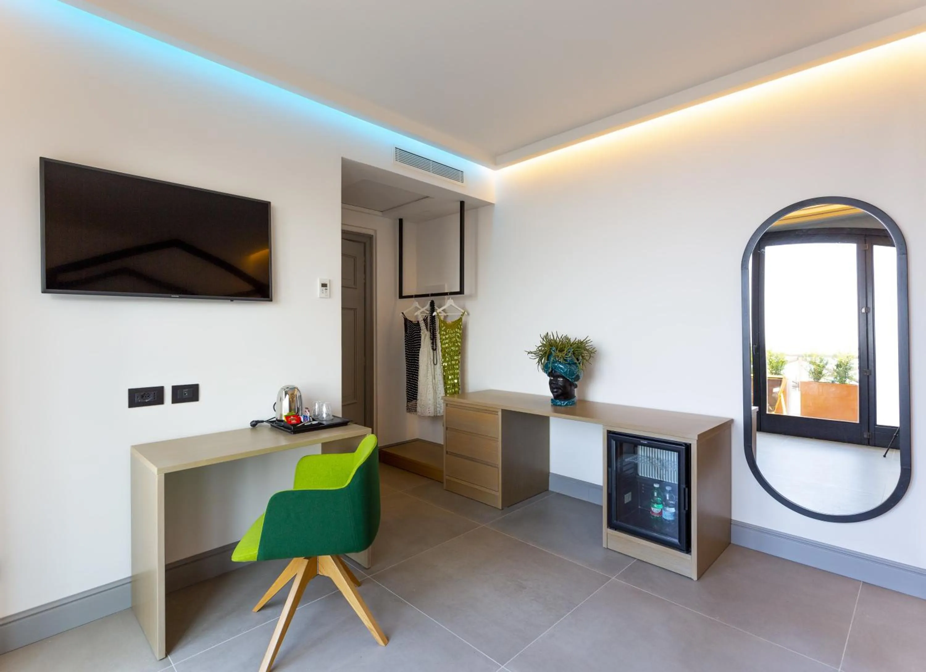 Communal lounge/ TV room in Maison Bon Bon