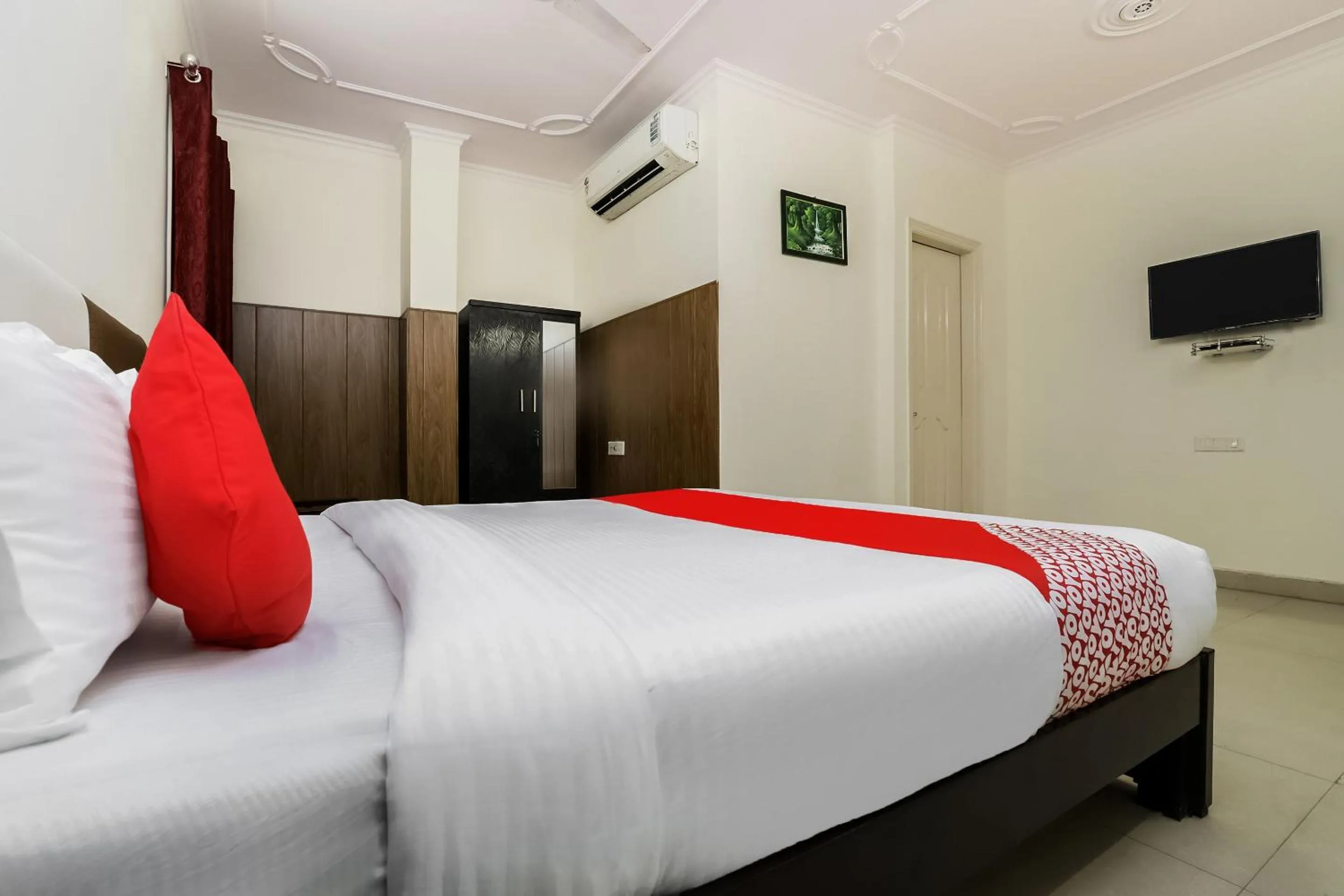 Bedroom, Bed in Collection O Ramji Grand Near Tdi Mall