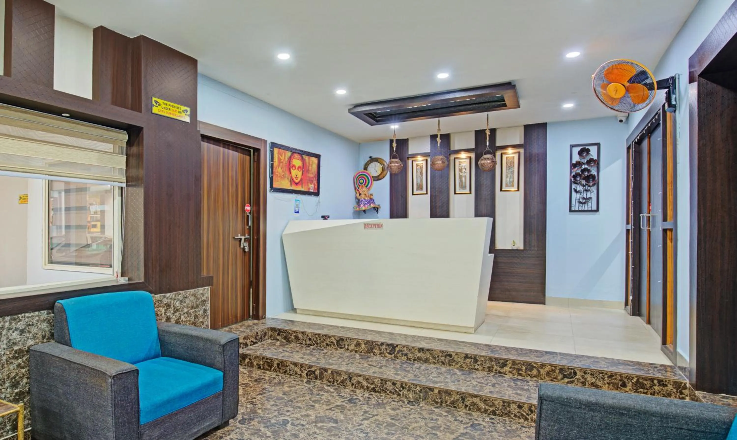 Lobby or reception in Itsy Hotels Sidhartha Residency