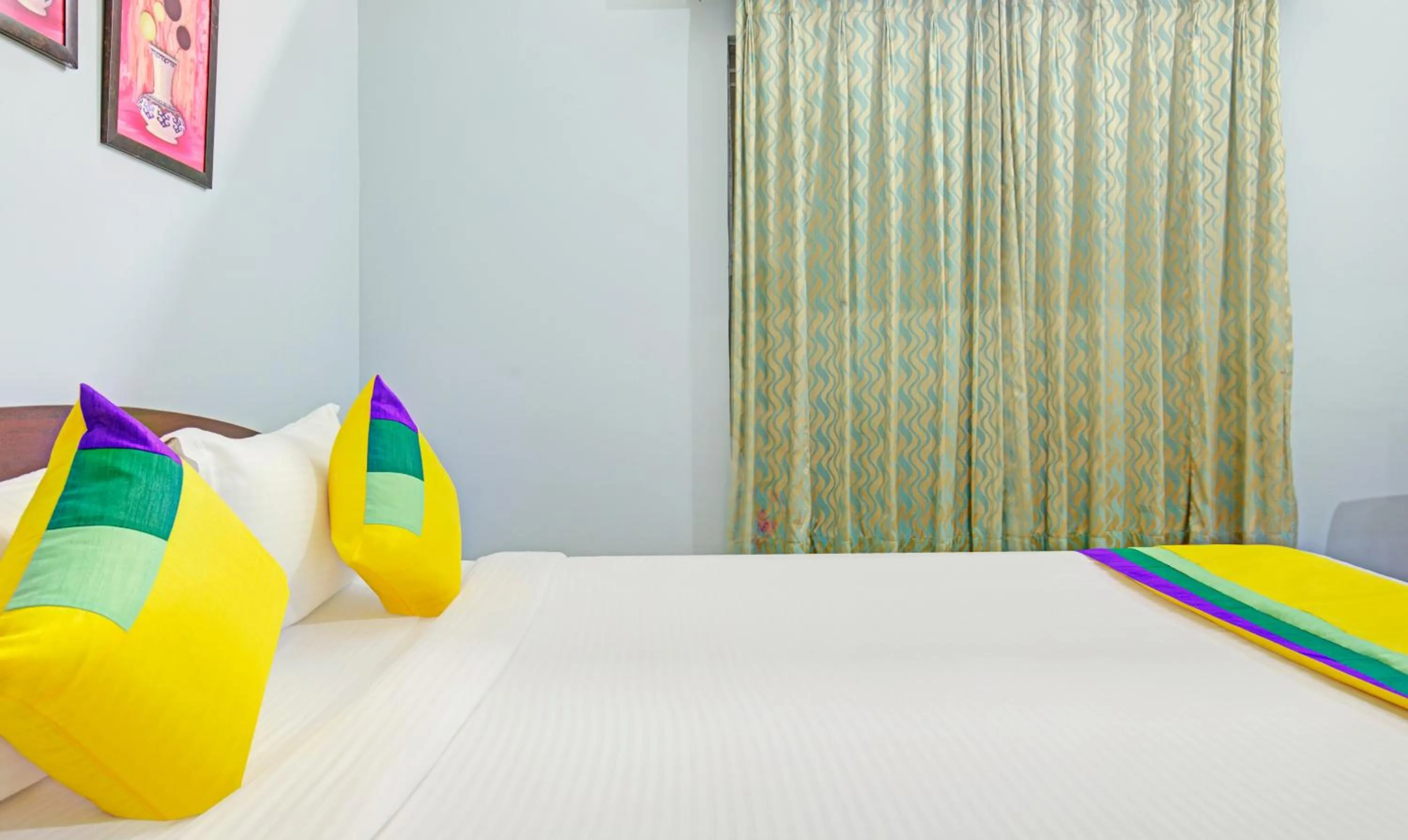 Bedroom, Bed in Itsy Hotels Sidhartha Residency